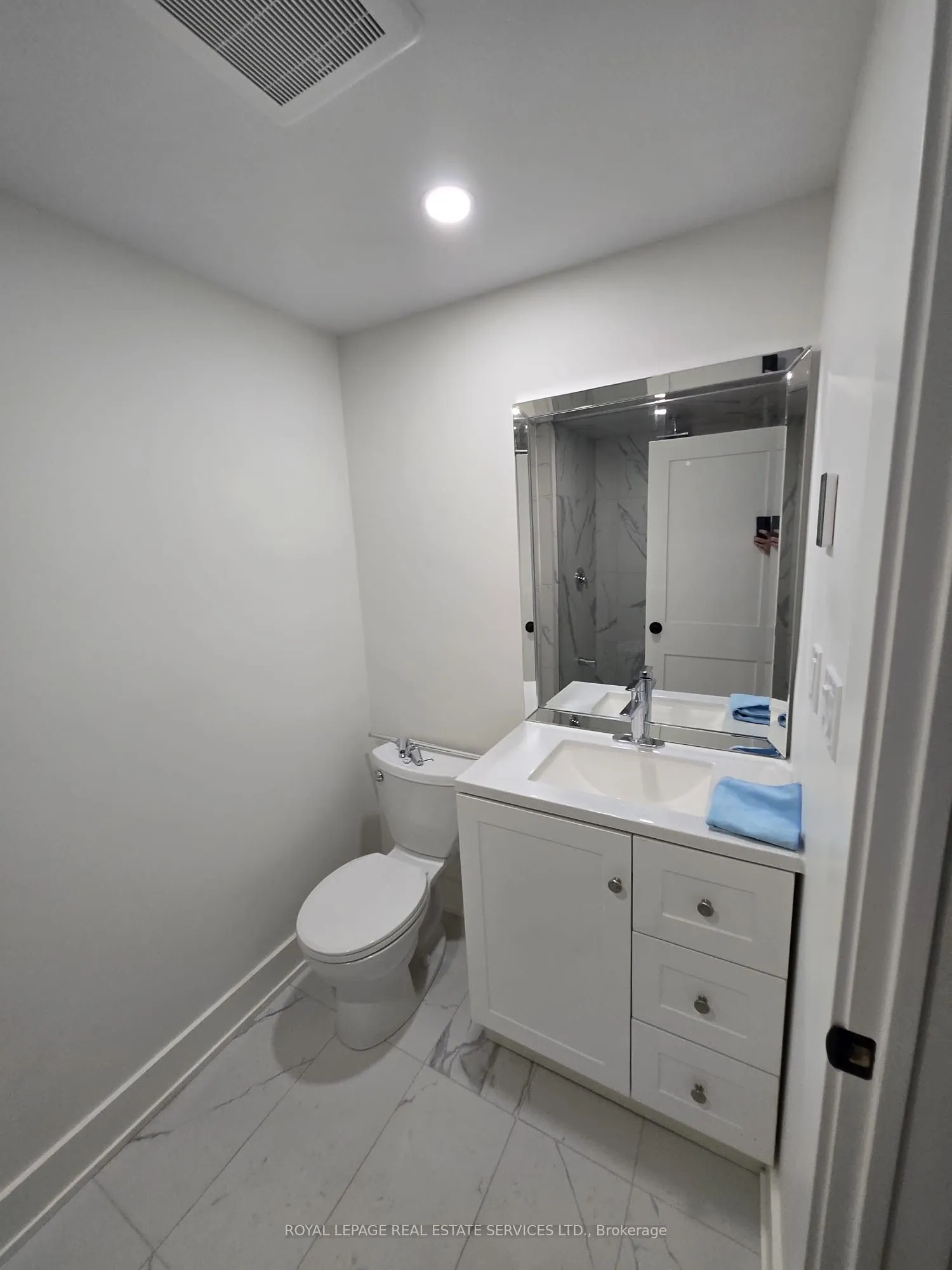 52 Peter Street #1