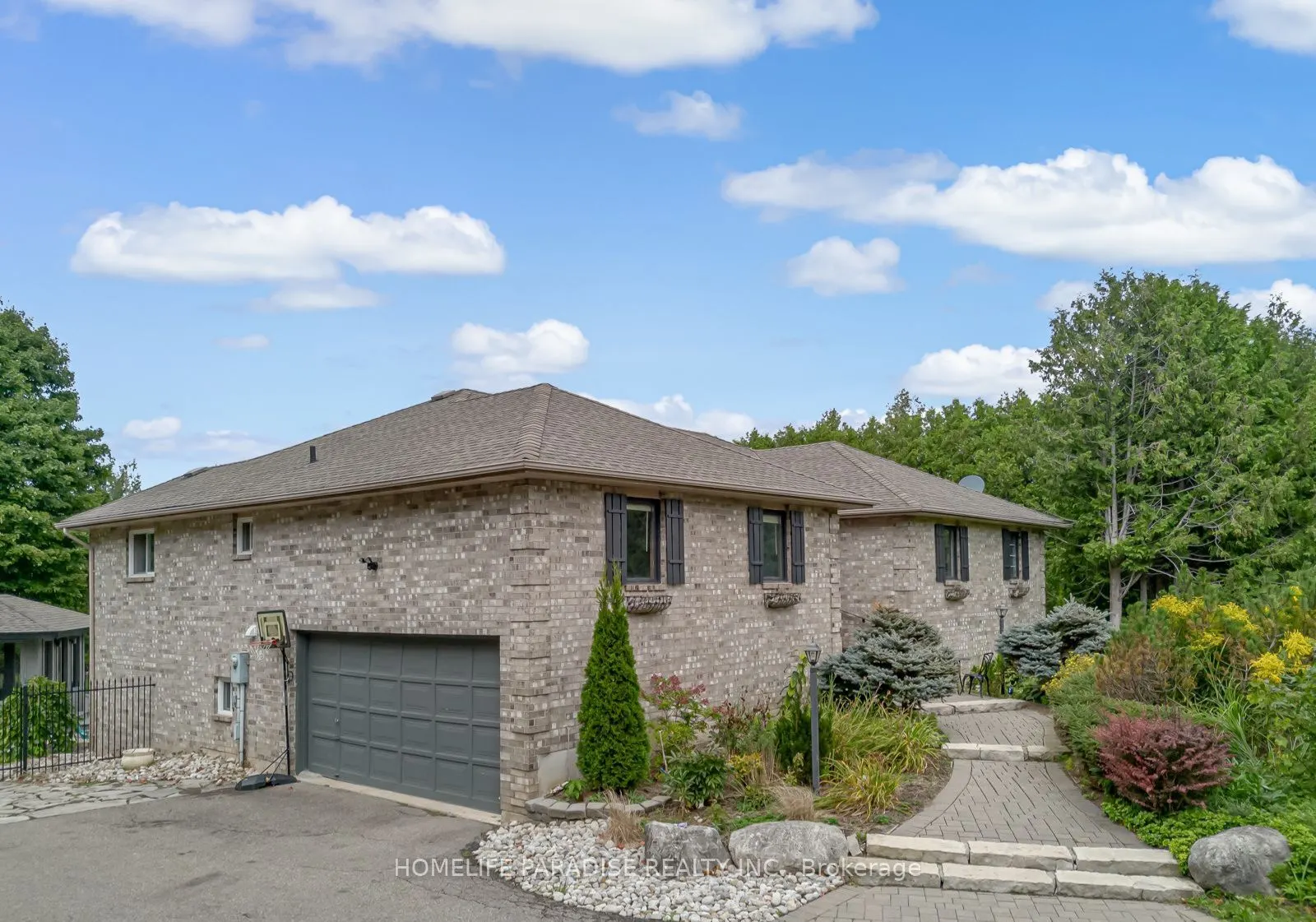 19 Mcconachie Crescent