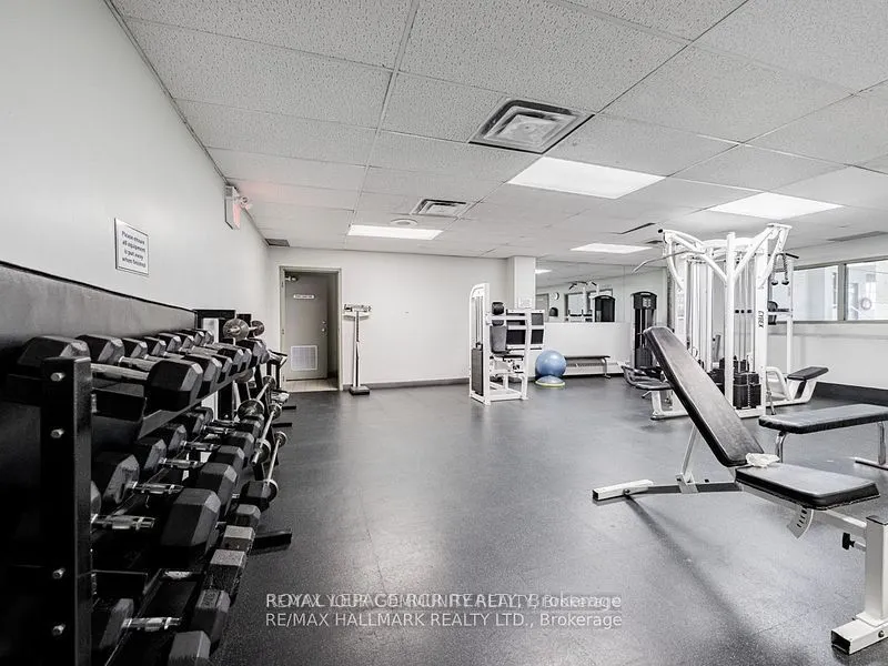 1535 Lakeshore Road E #205