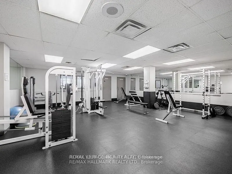 1535 Lakeshore Road E #205