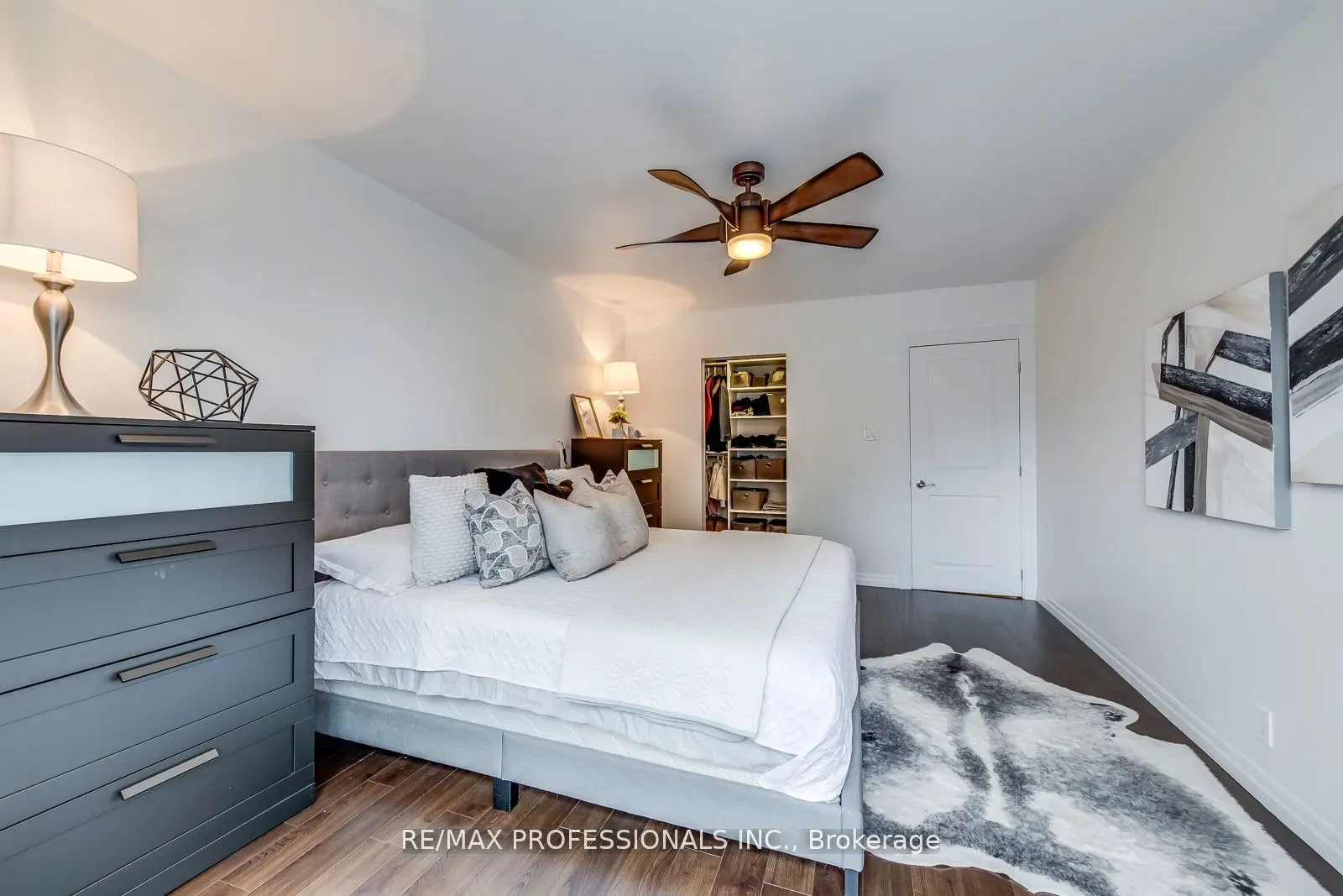4345 Bloor Street W #51