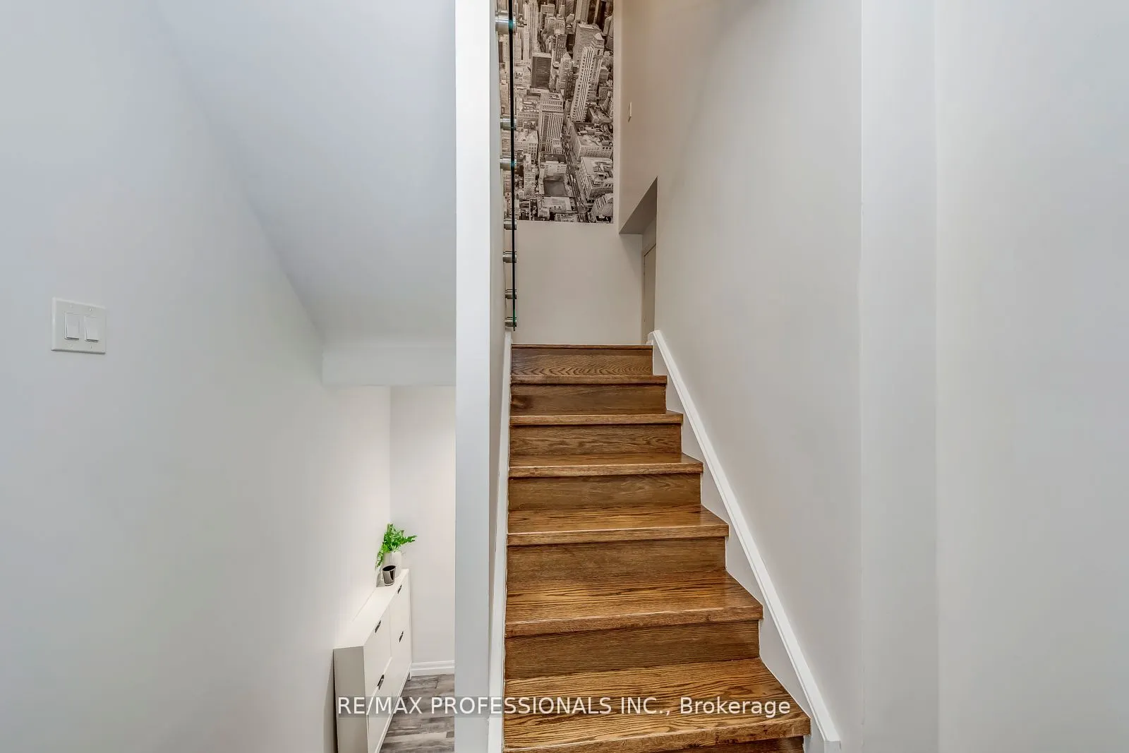 4345 Bloor Street W #51