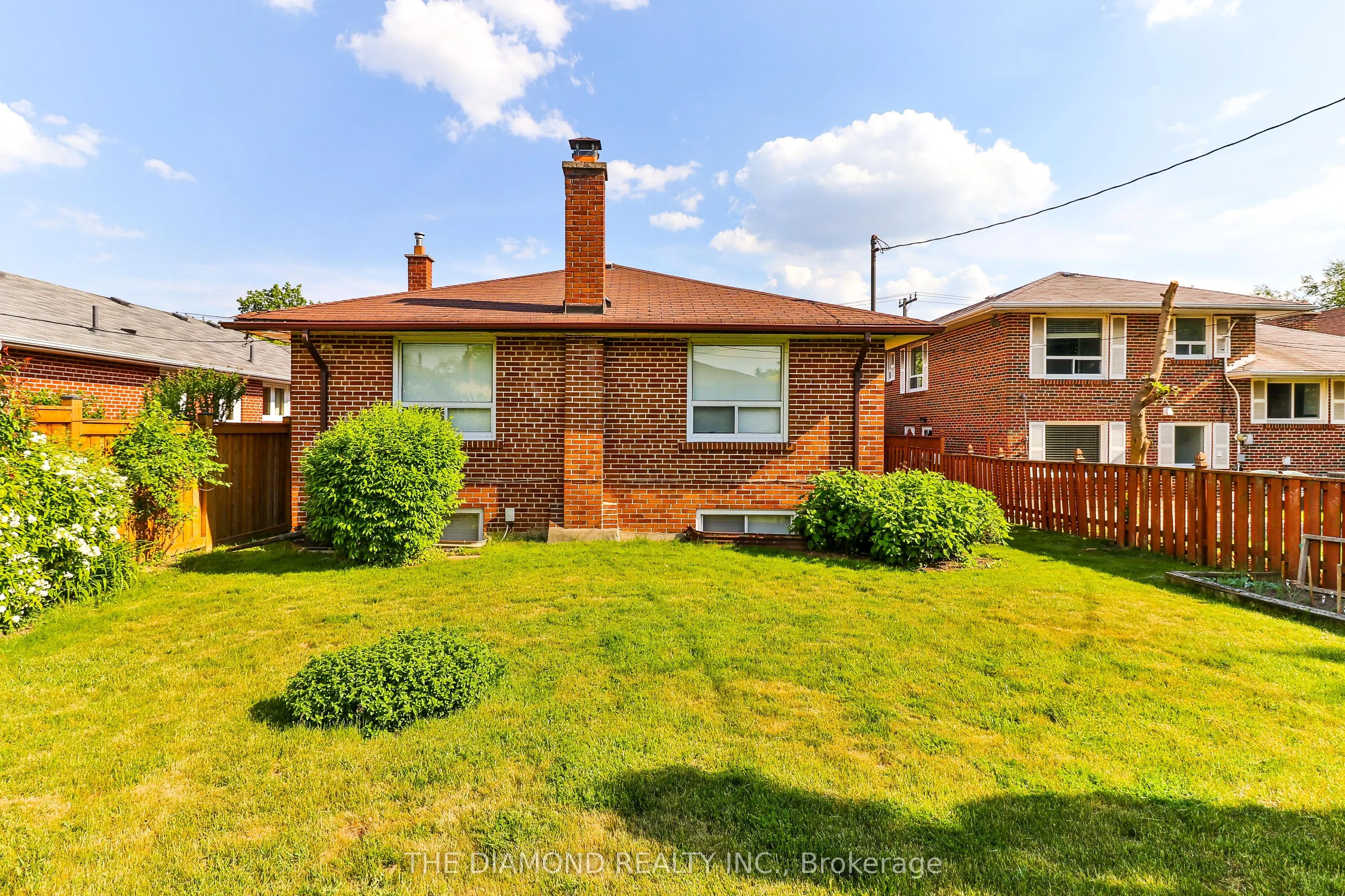 100 Summitcrest Drive