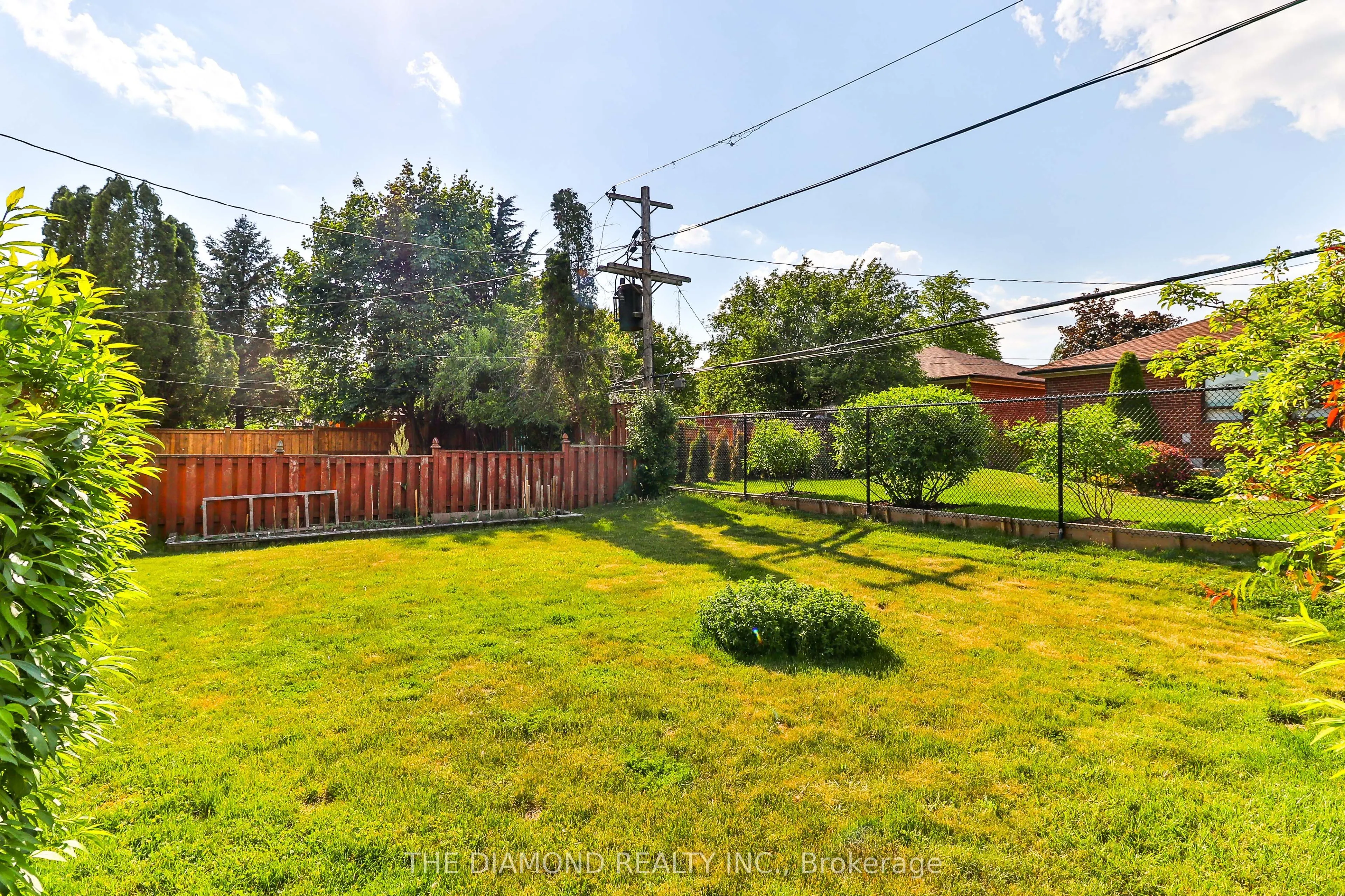 100 Summitcrest Drive