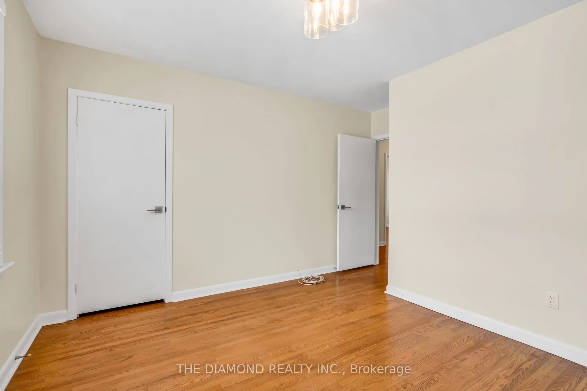 100 Summitcrest Drive