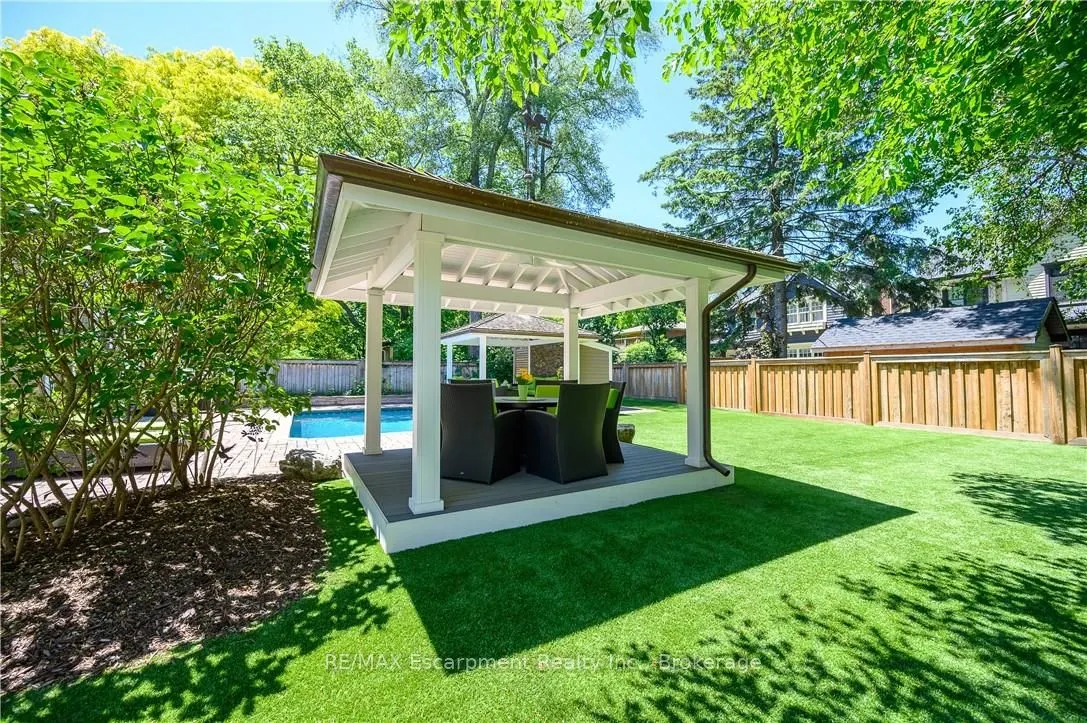 287 MacDonald Road