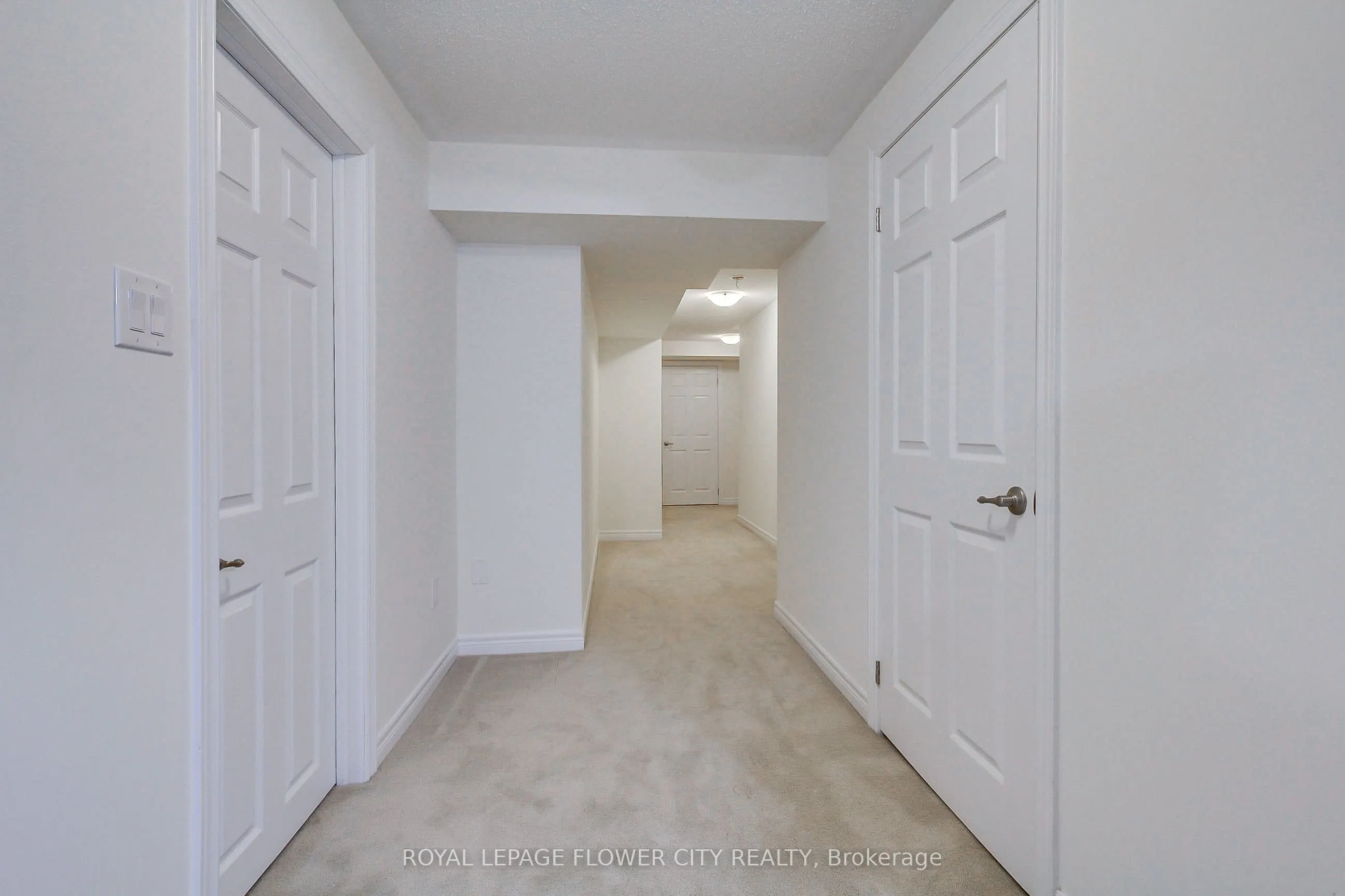 101 Huguenot Road