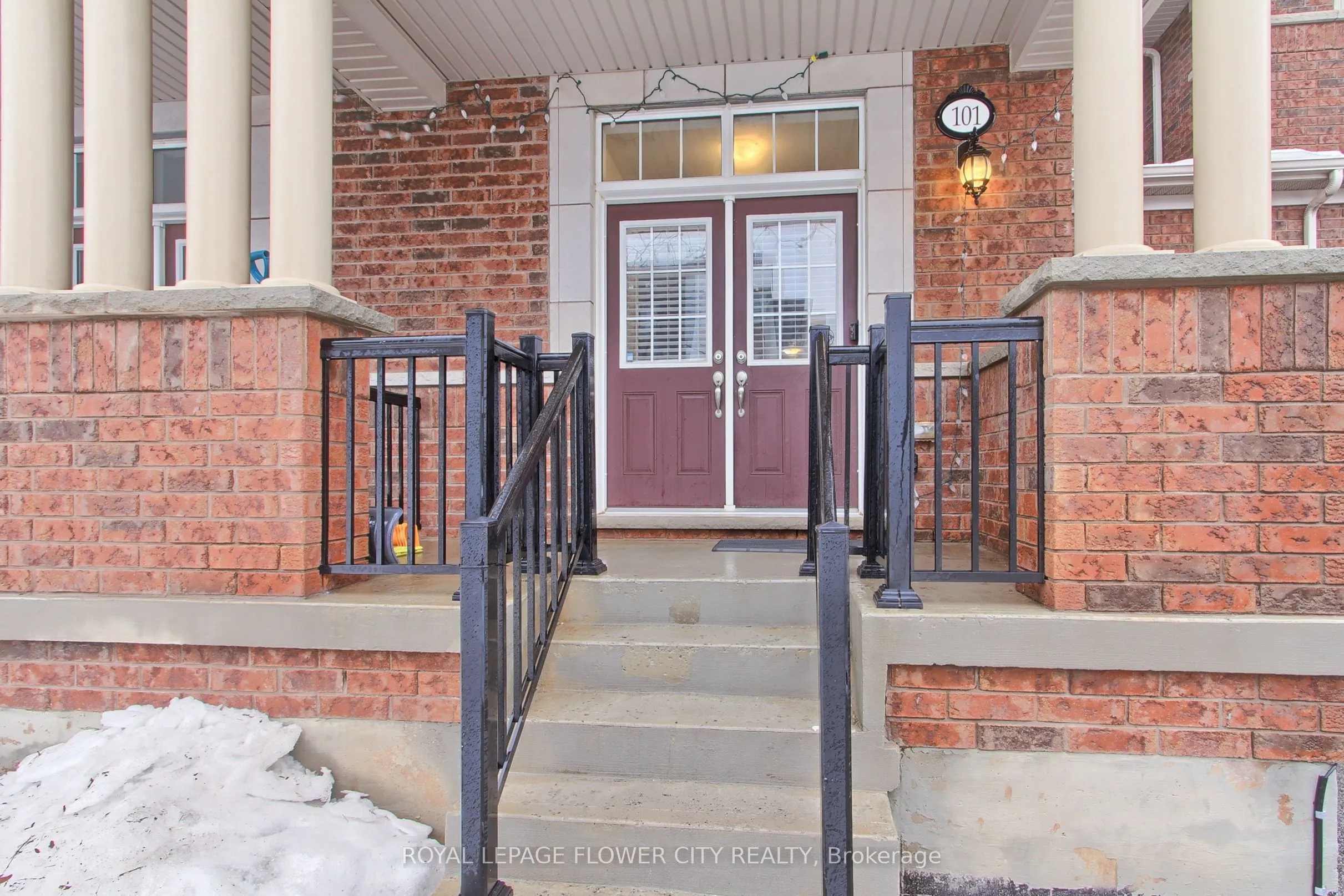 101 Huguenot Road
