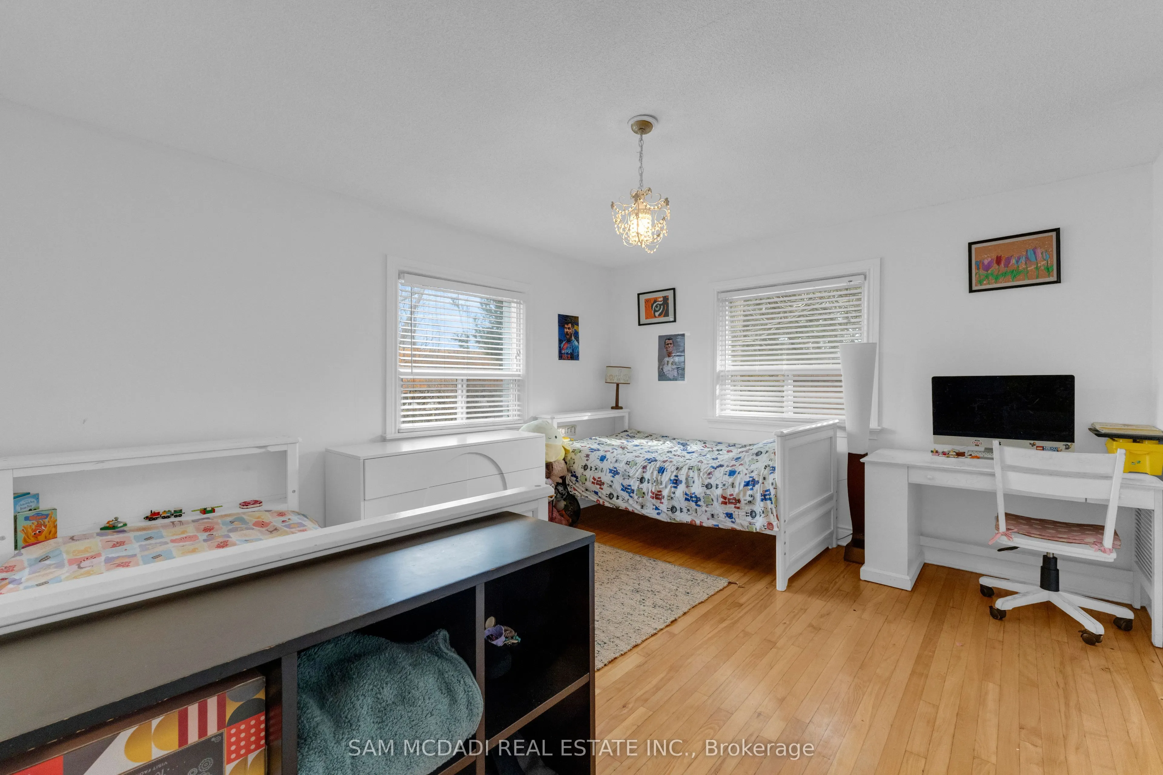 1235 Old River Road