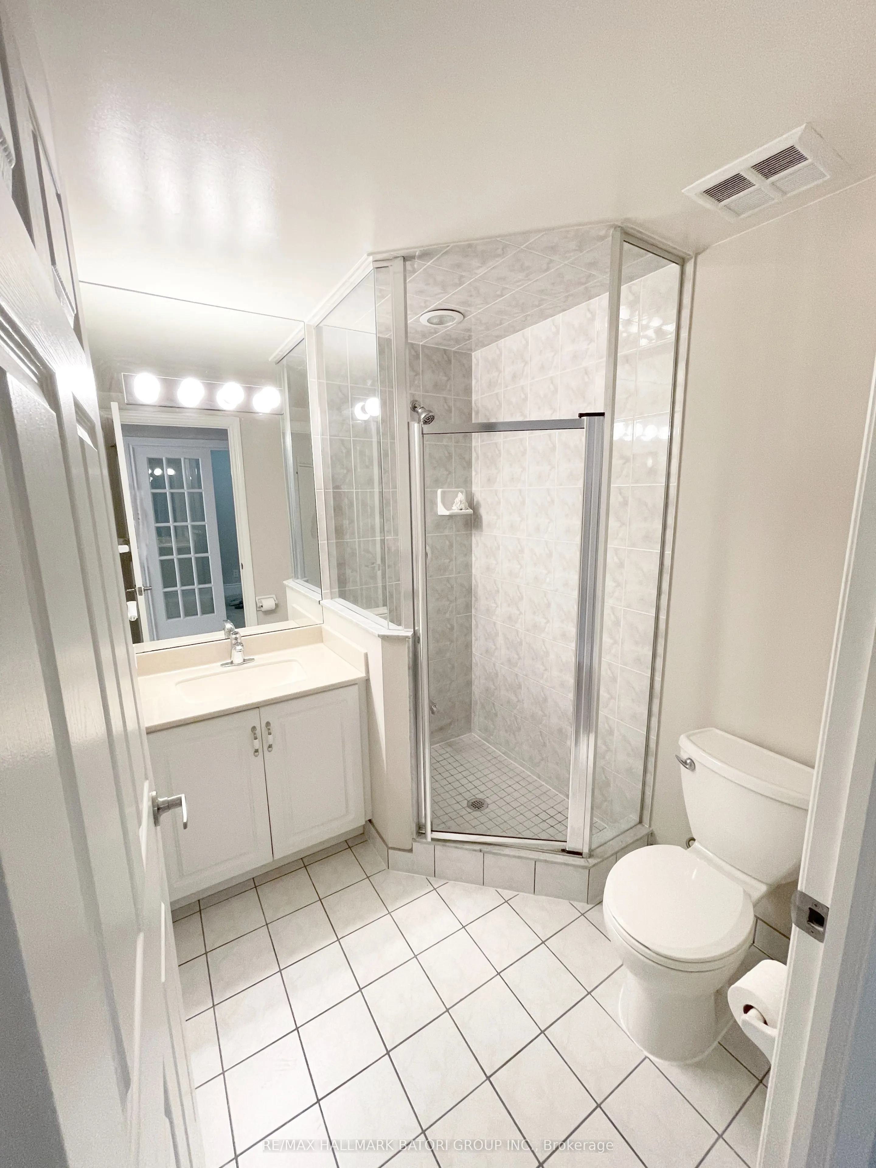 5233 Dundas Street W #316