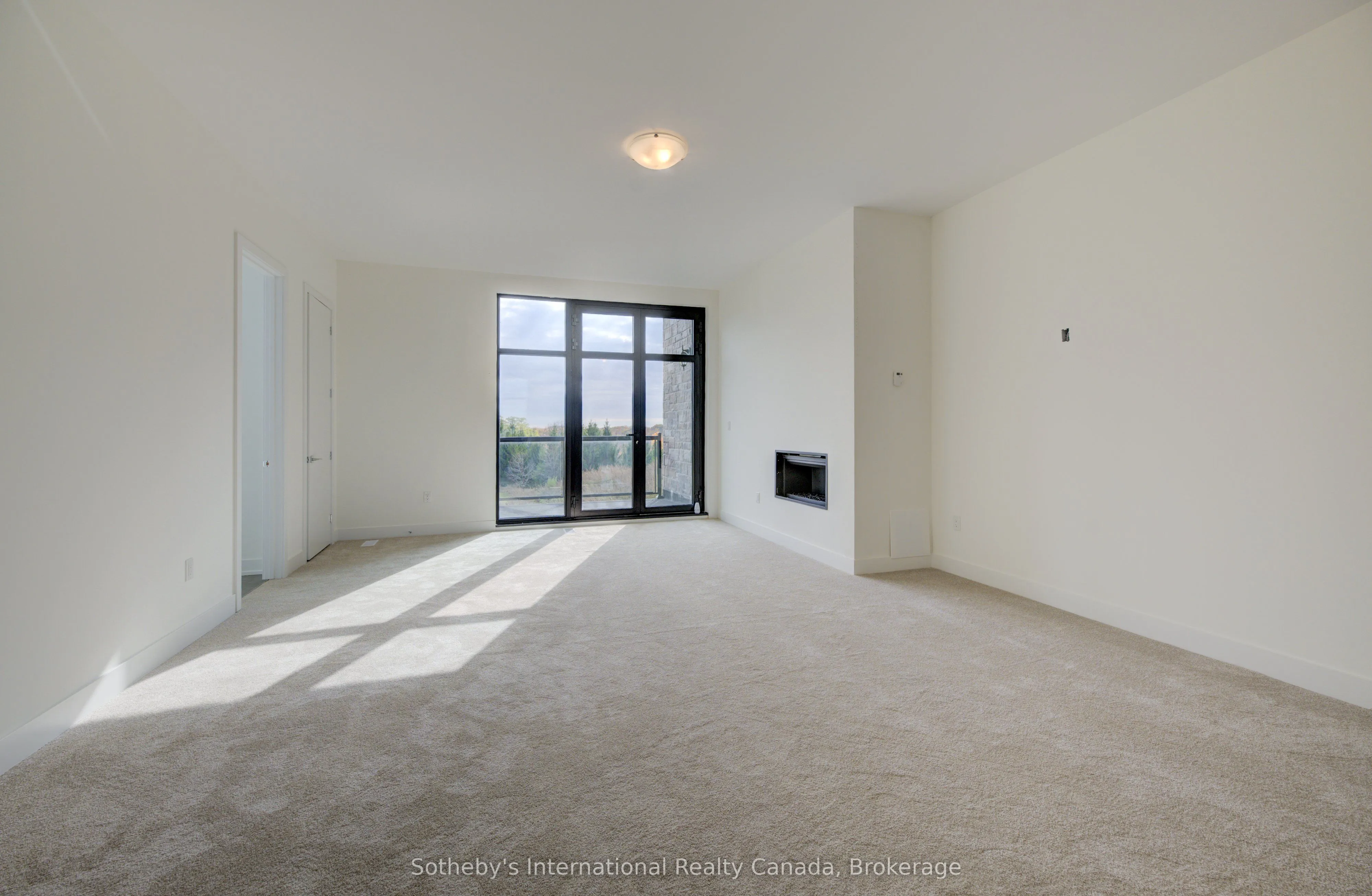 6 Sugarbush Court