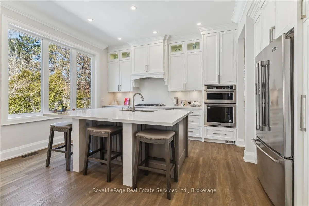 1211 Pinegrove Road