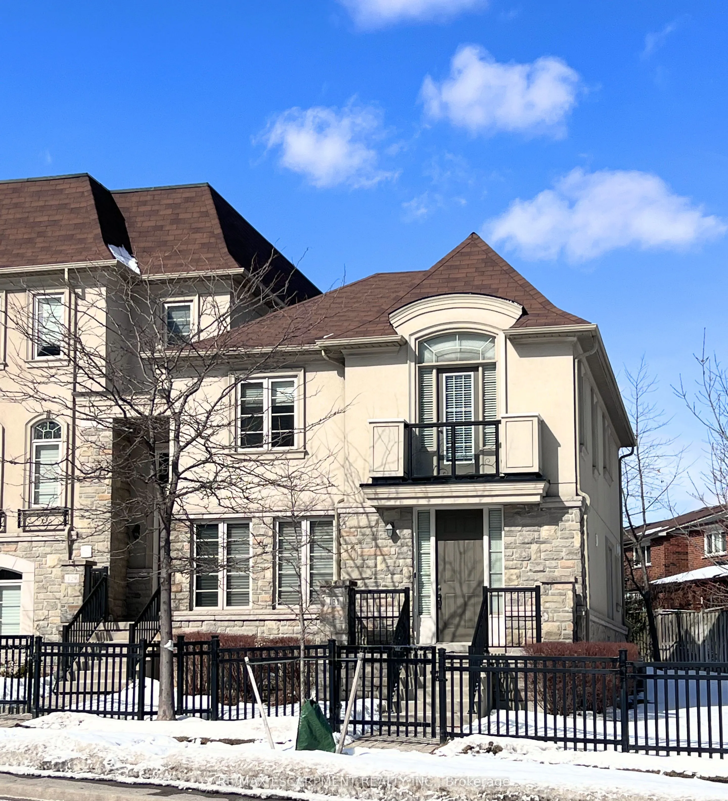 131 Robert Speck Parkway #69