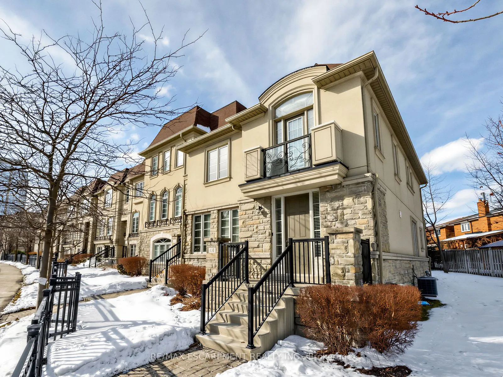 131 Robert Speck Parkway #69