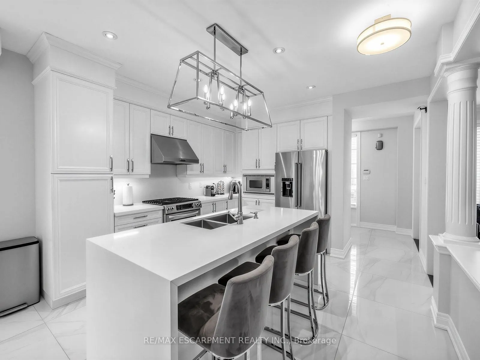 131 Robert Speck Parkway #69