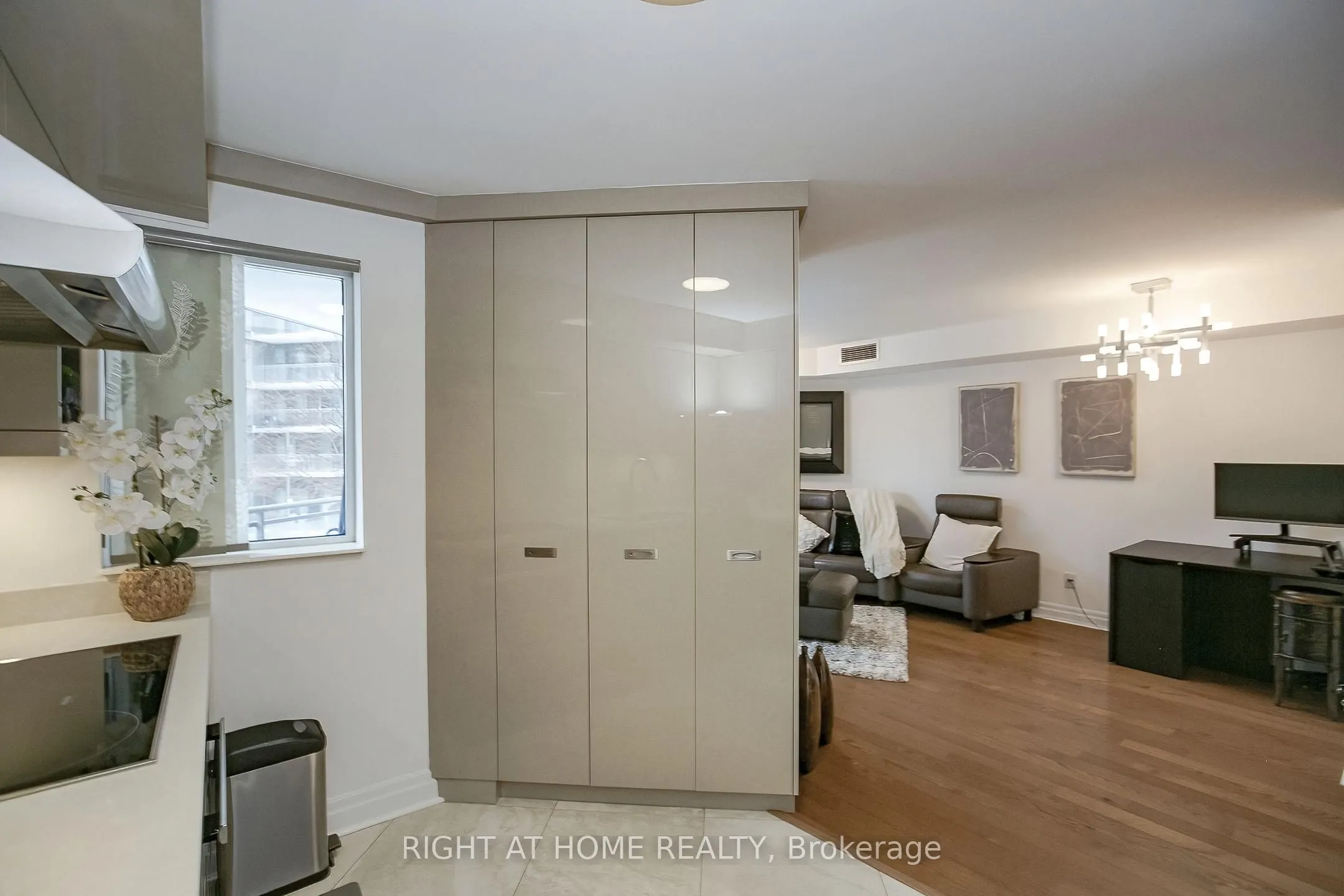2119 Lake Shore Boulevard W #217