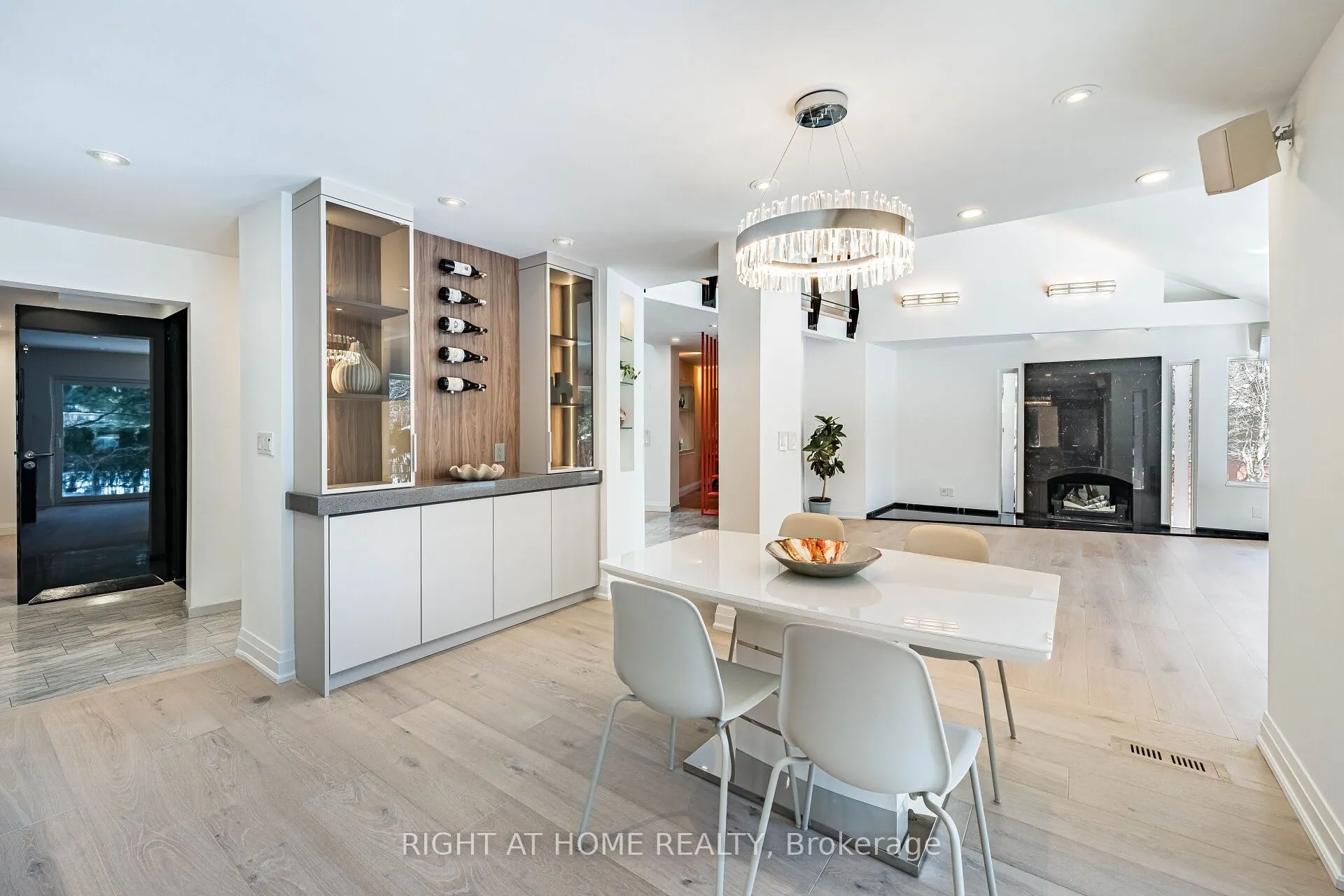 1 Friars Lane