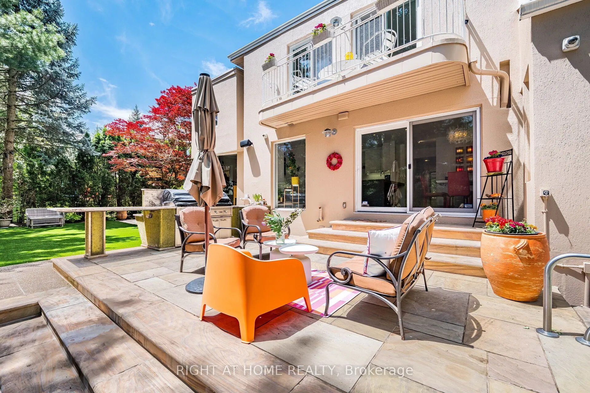 1 Friars Lane