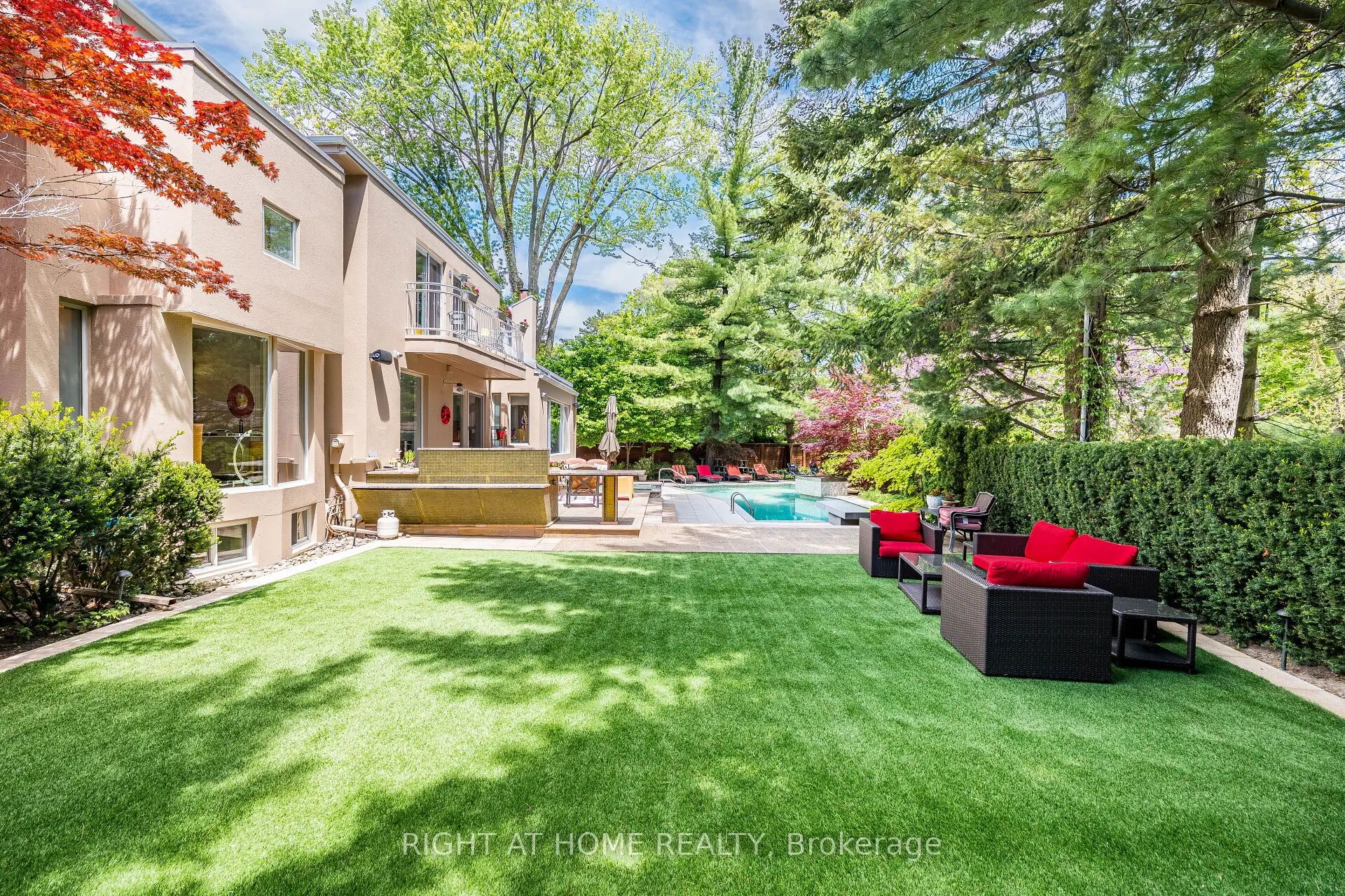 1 Friars Lane