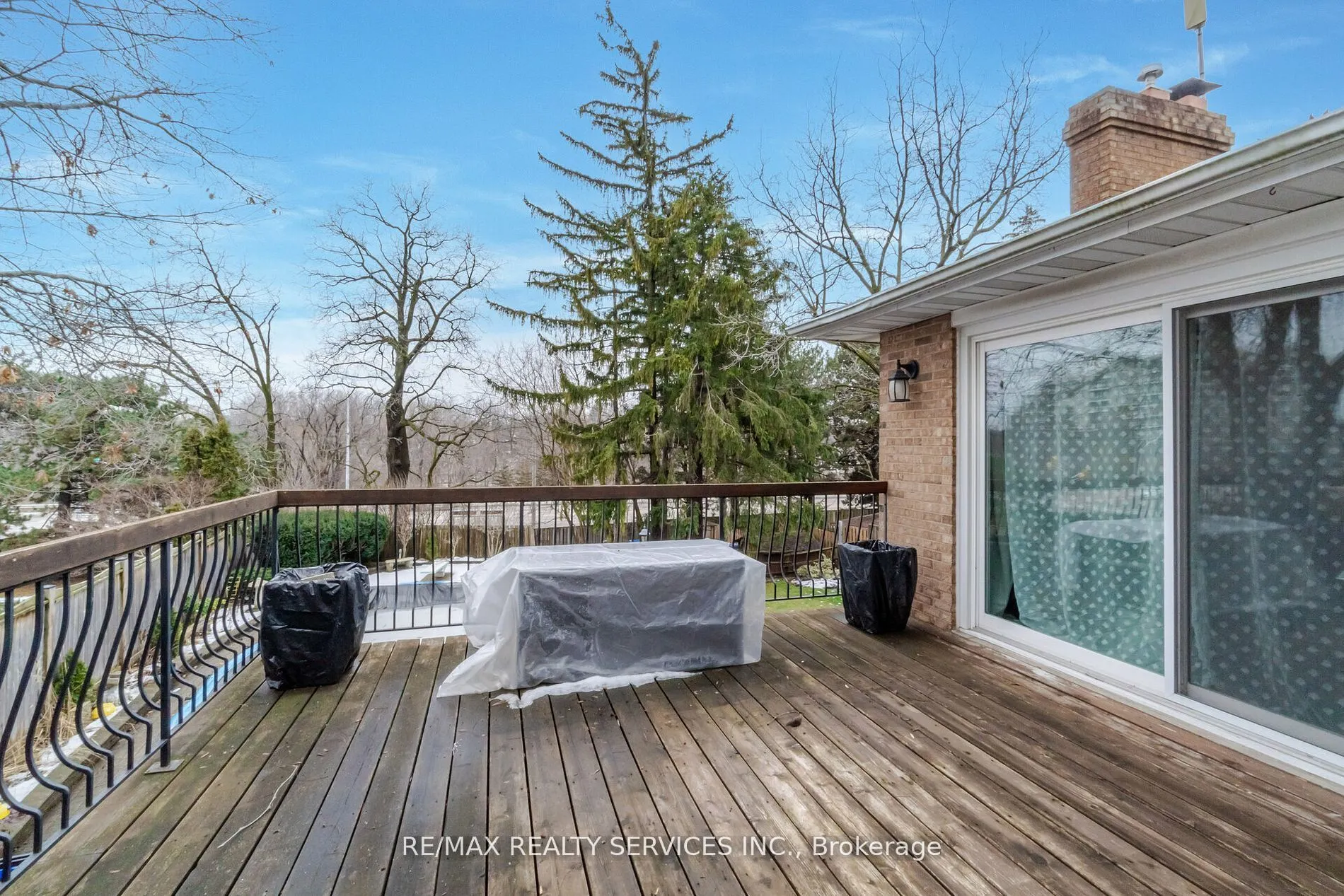 15 Pine Ridge Lane