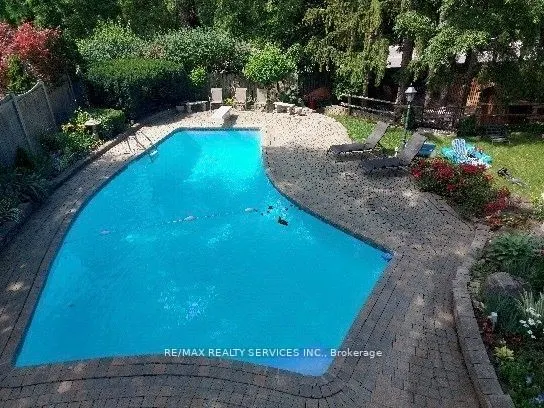 15 Pine Ridge Lane