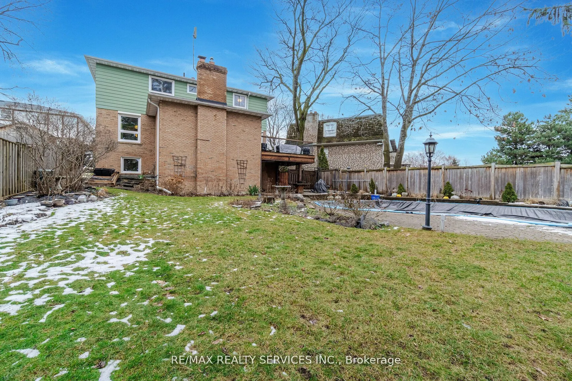15 Pine Ridge Lane