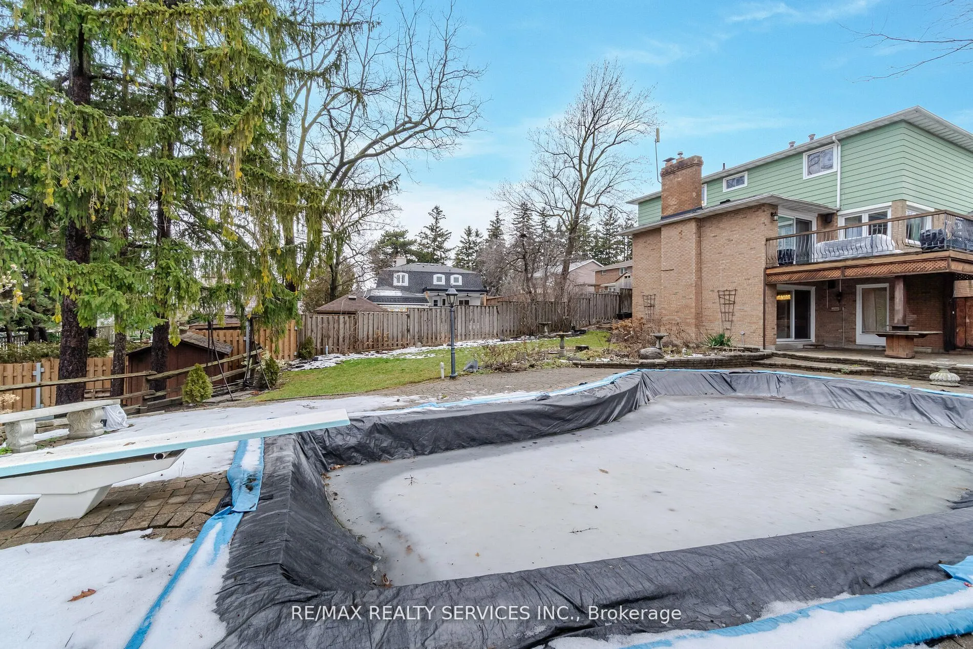 15 Pine Ridge Lane
