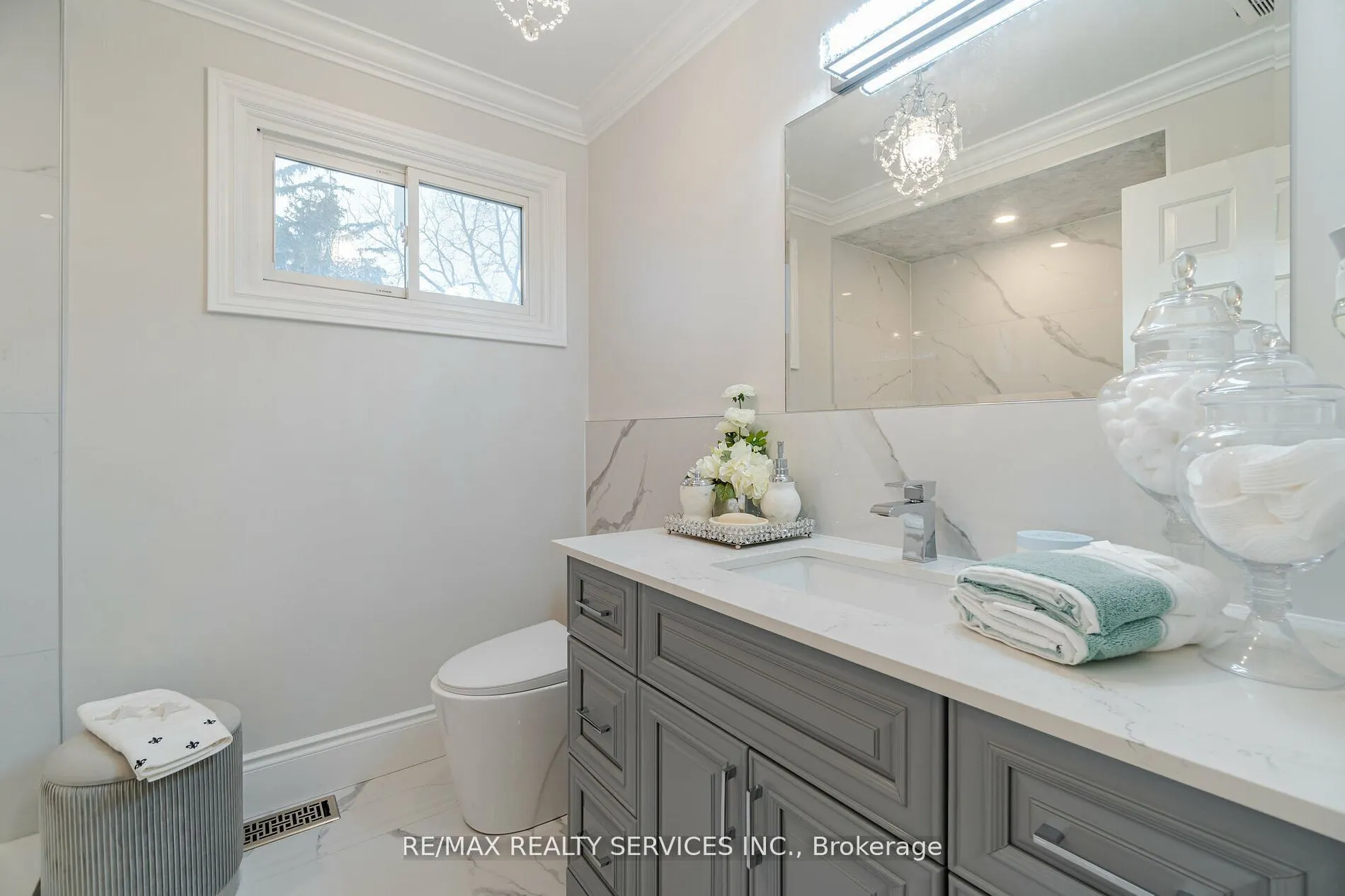 15 Pine Ridge Lane