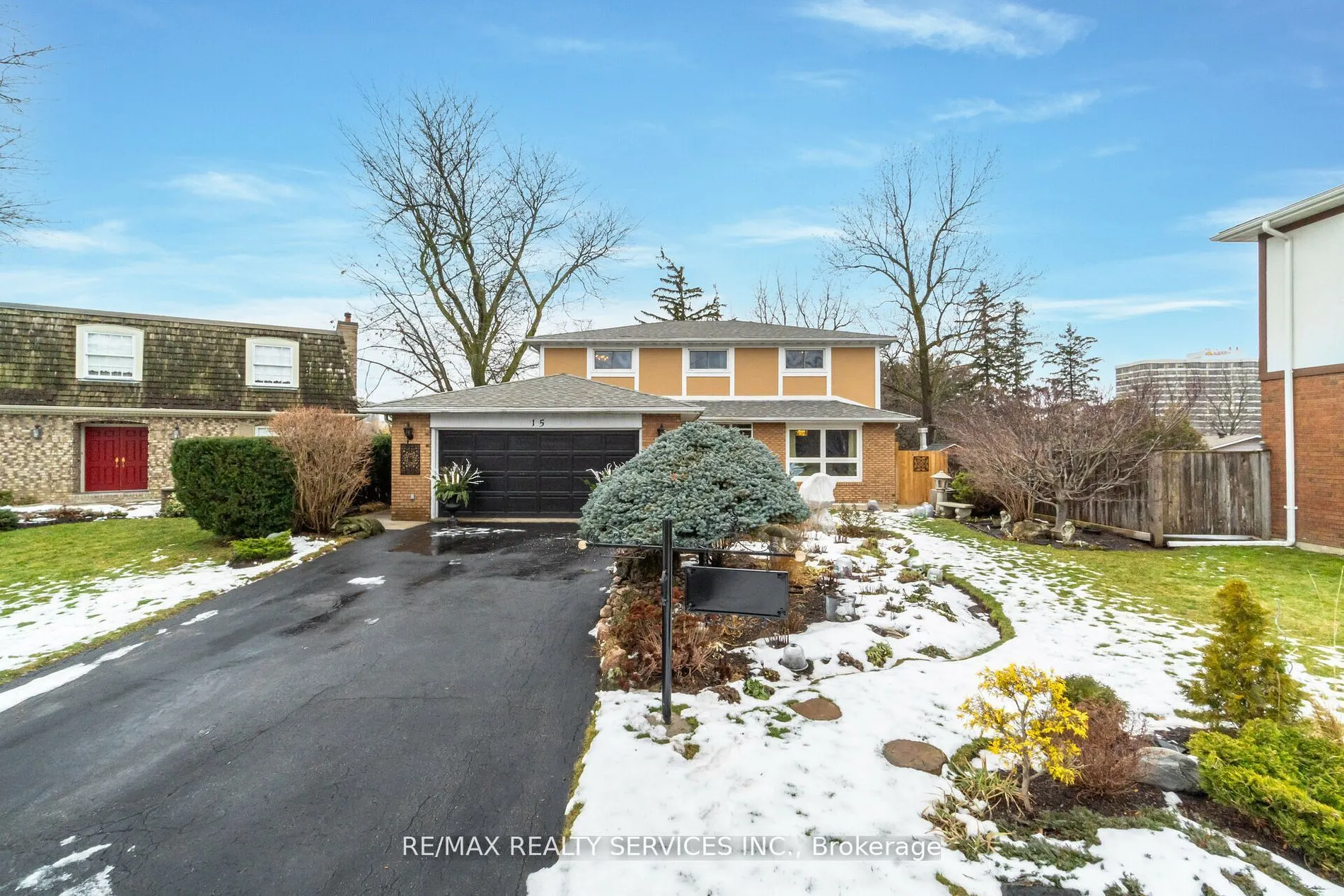 15 Pine Ridge Lane