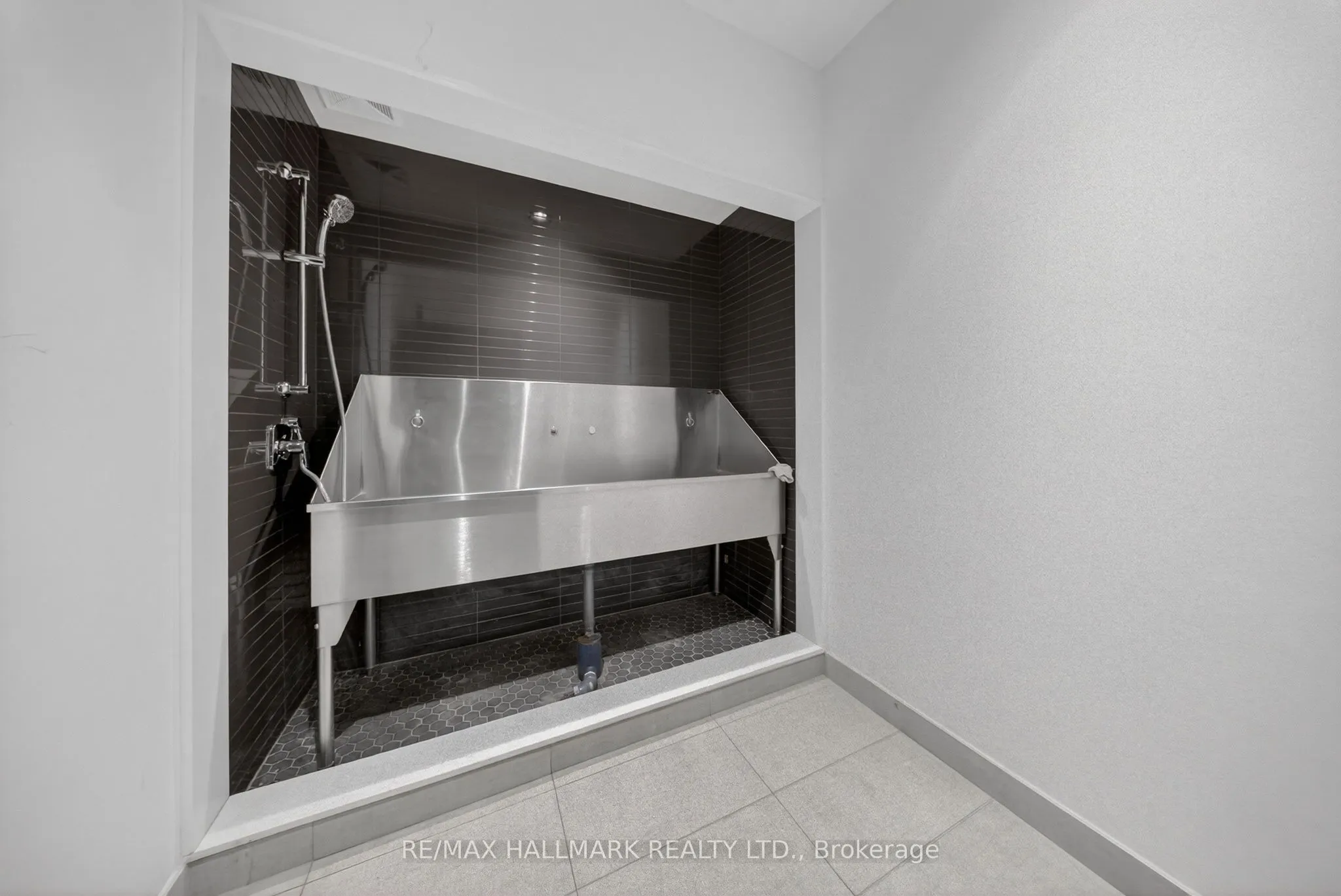 1808 St. Clair Avenue W #304