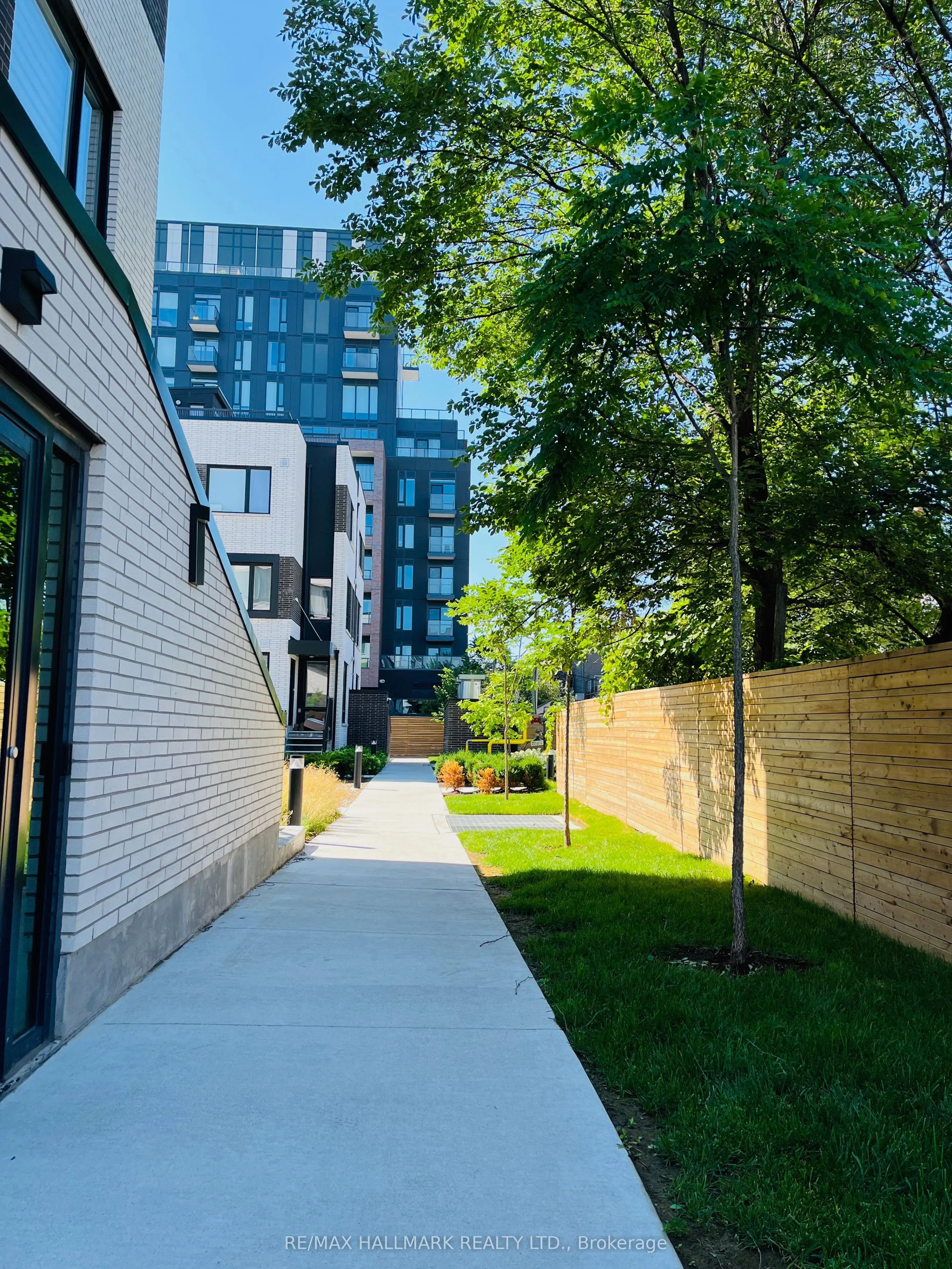 1808 St. Clair Avenue W #304