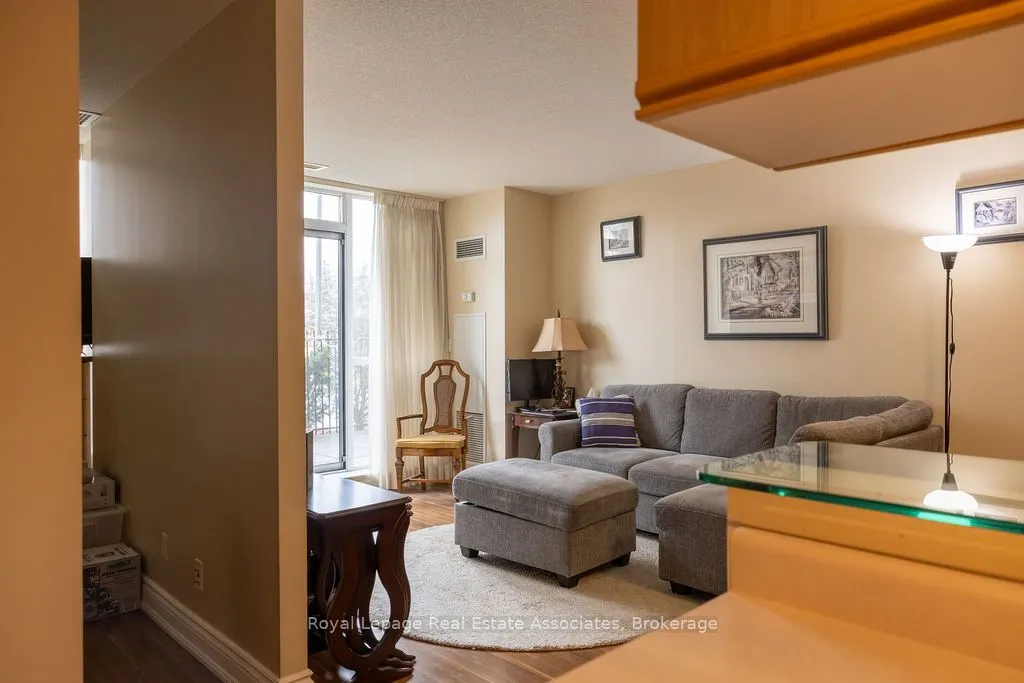 1150 Parkwest Place #104