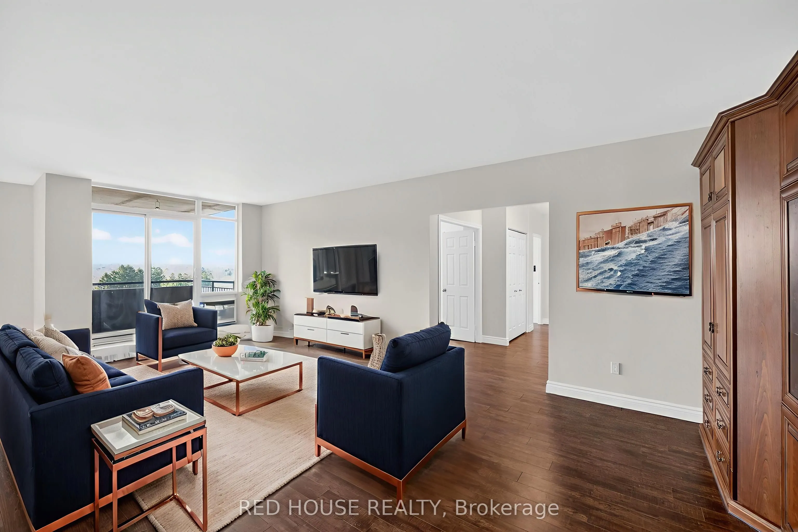 5250 Lakeshore Road #809