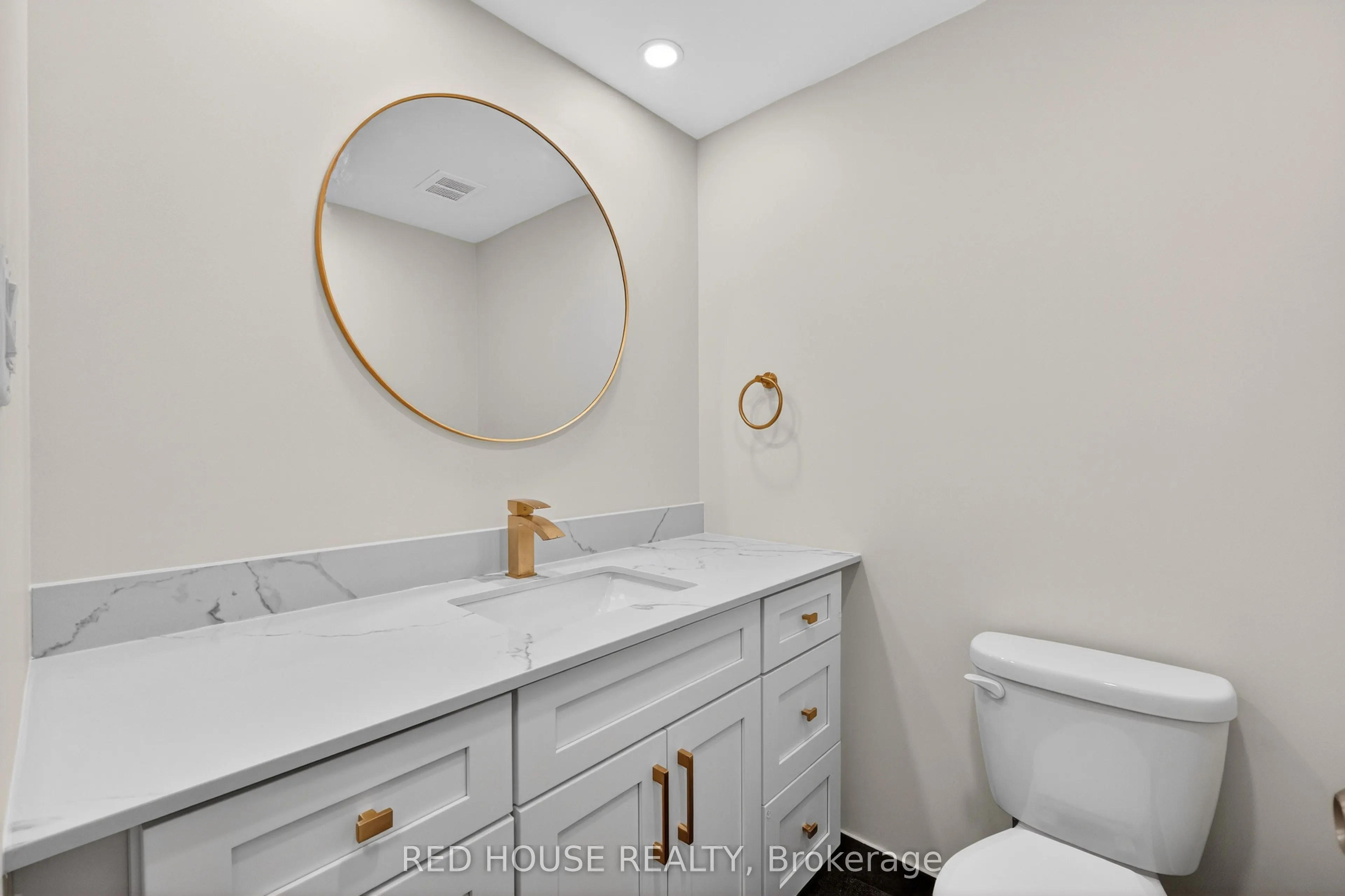 5250 Lakeshore Road #809