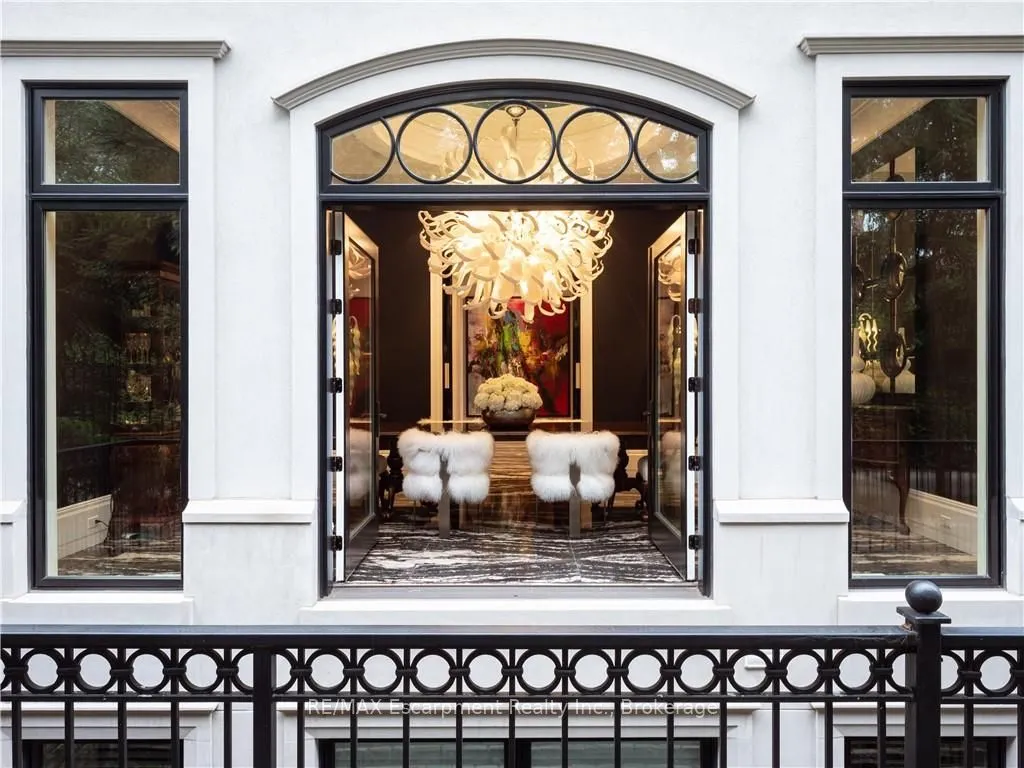 15 Chartwell Road