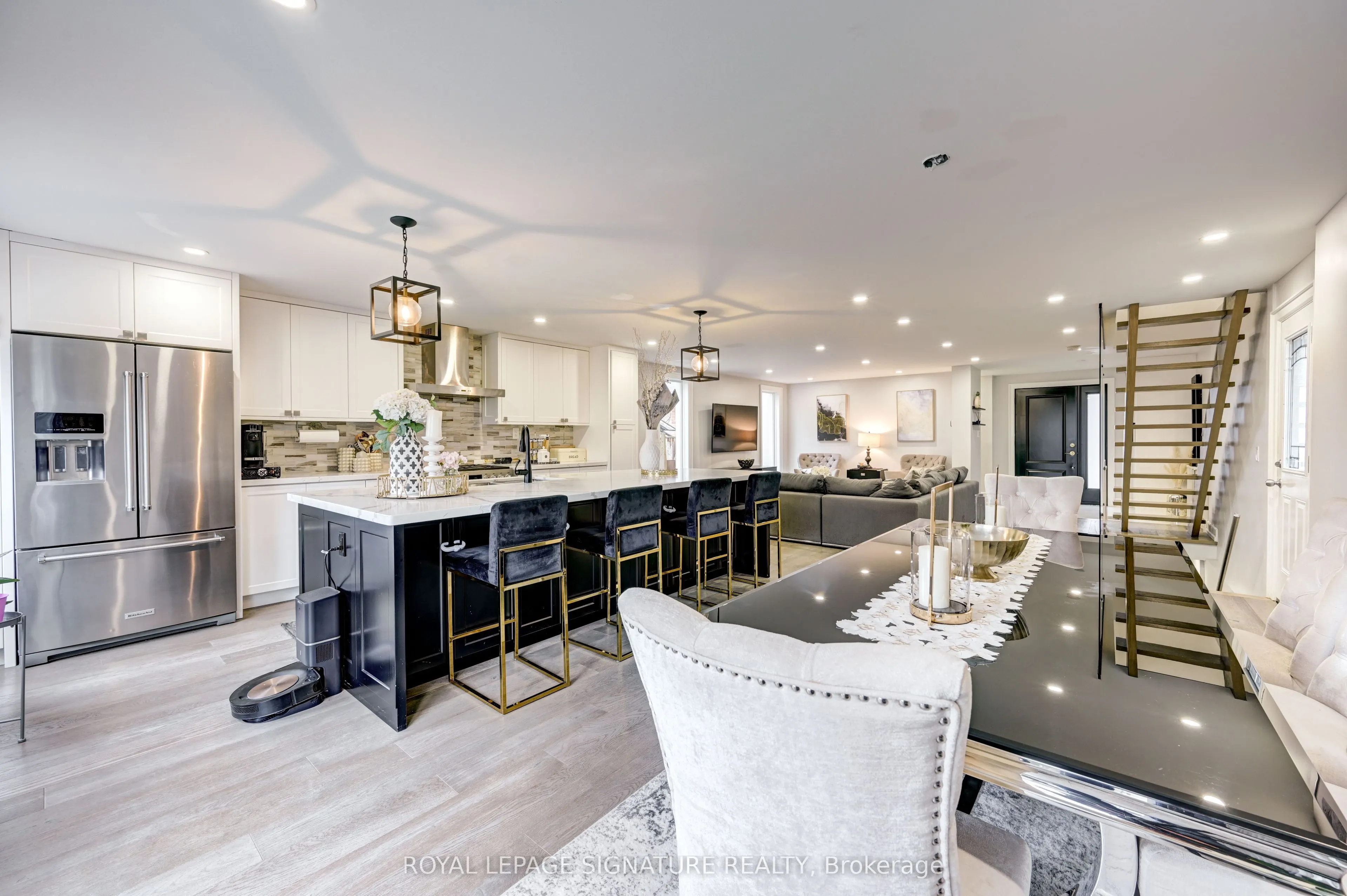 3035 Saracen Court