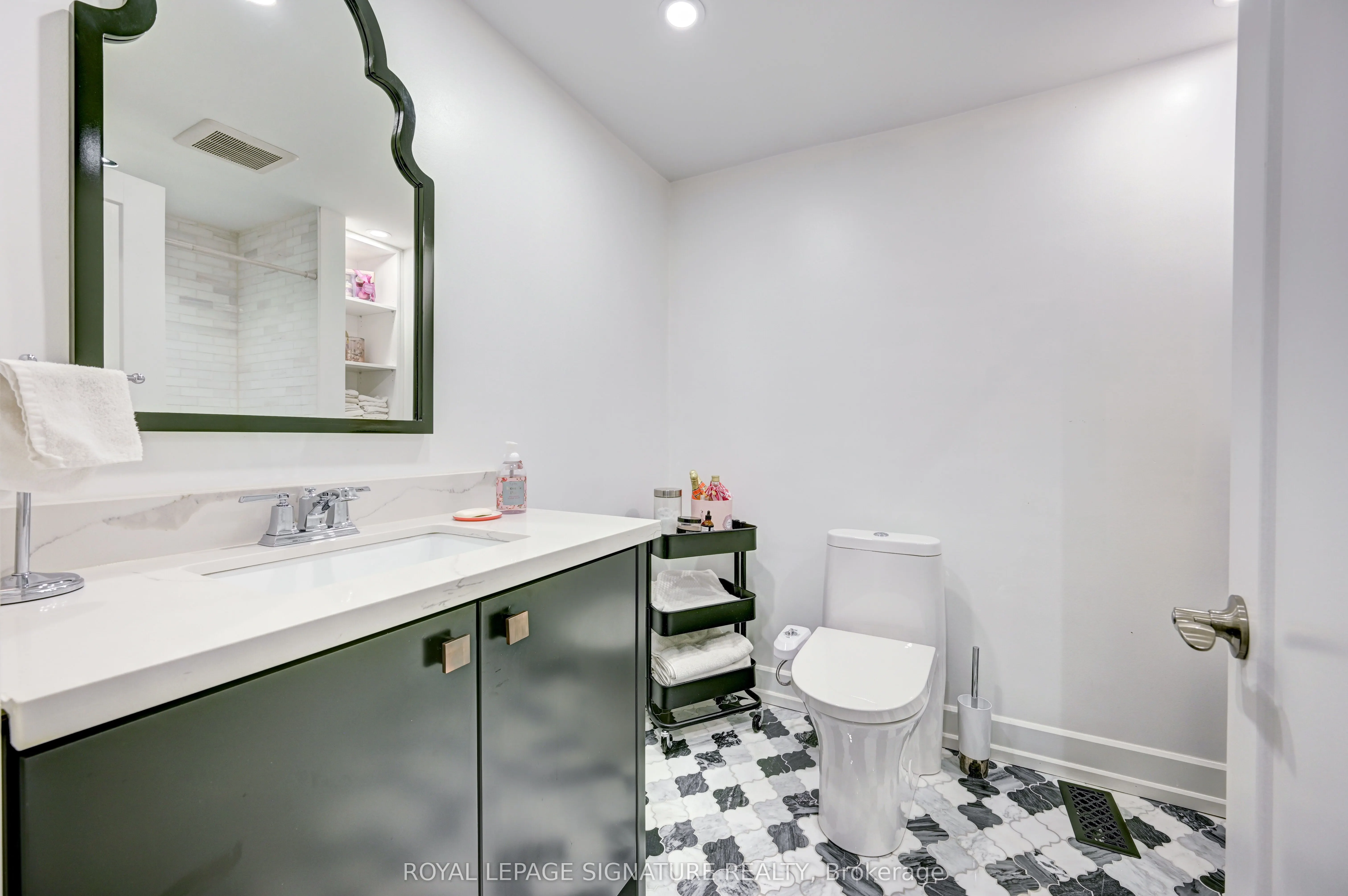 3035 Saracen Court