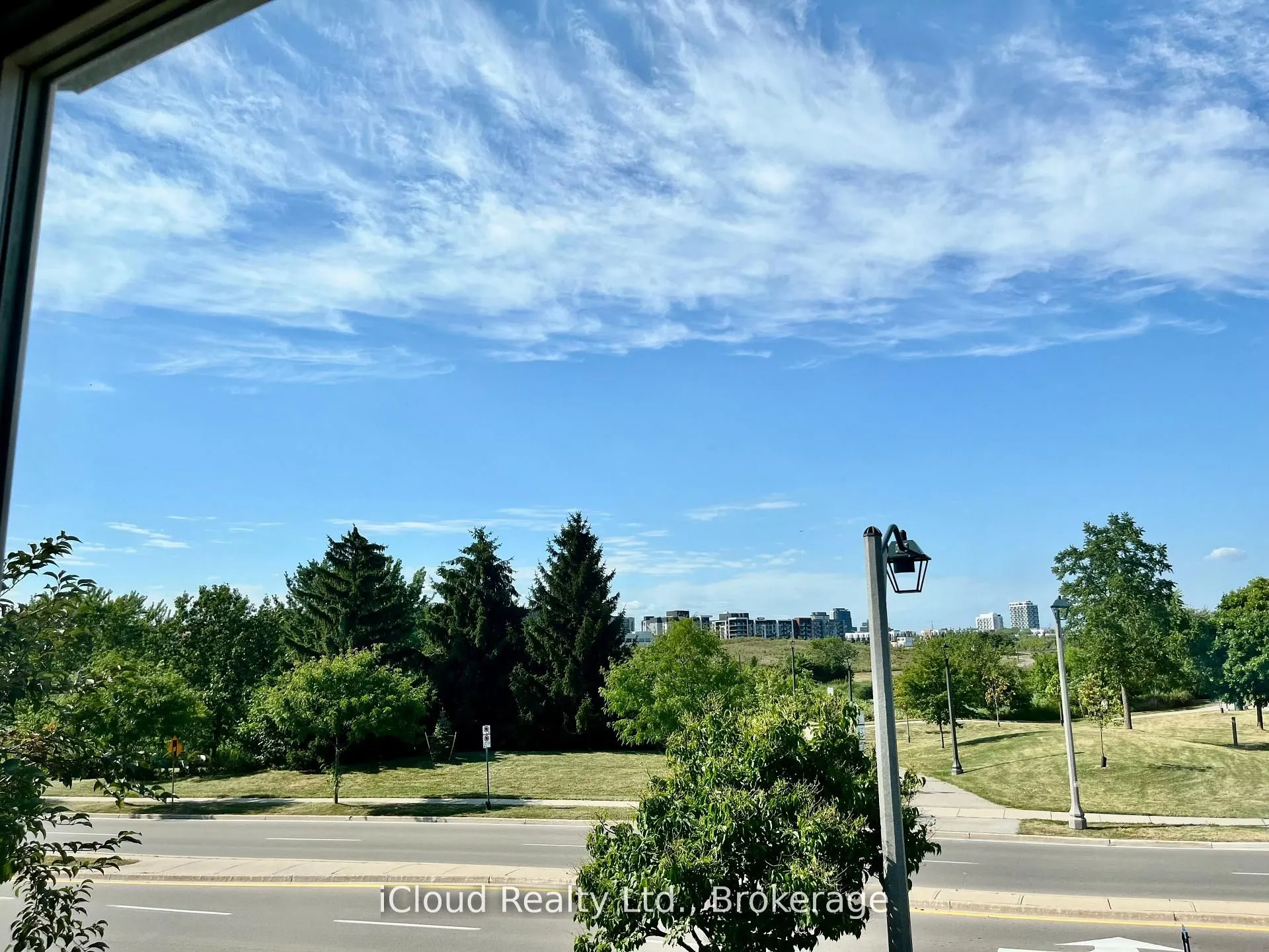 40 Glenashton Drive