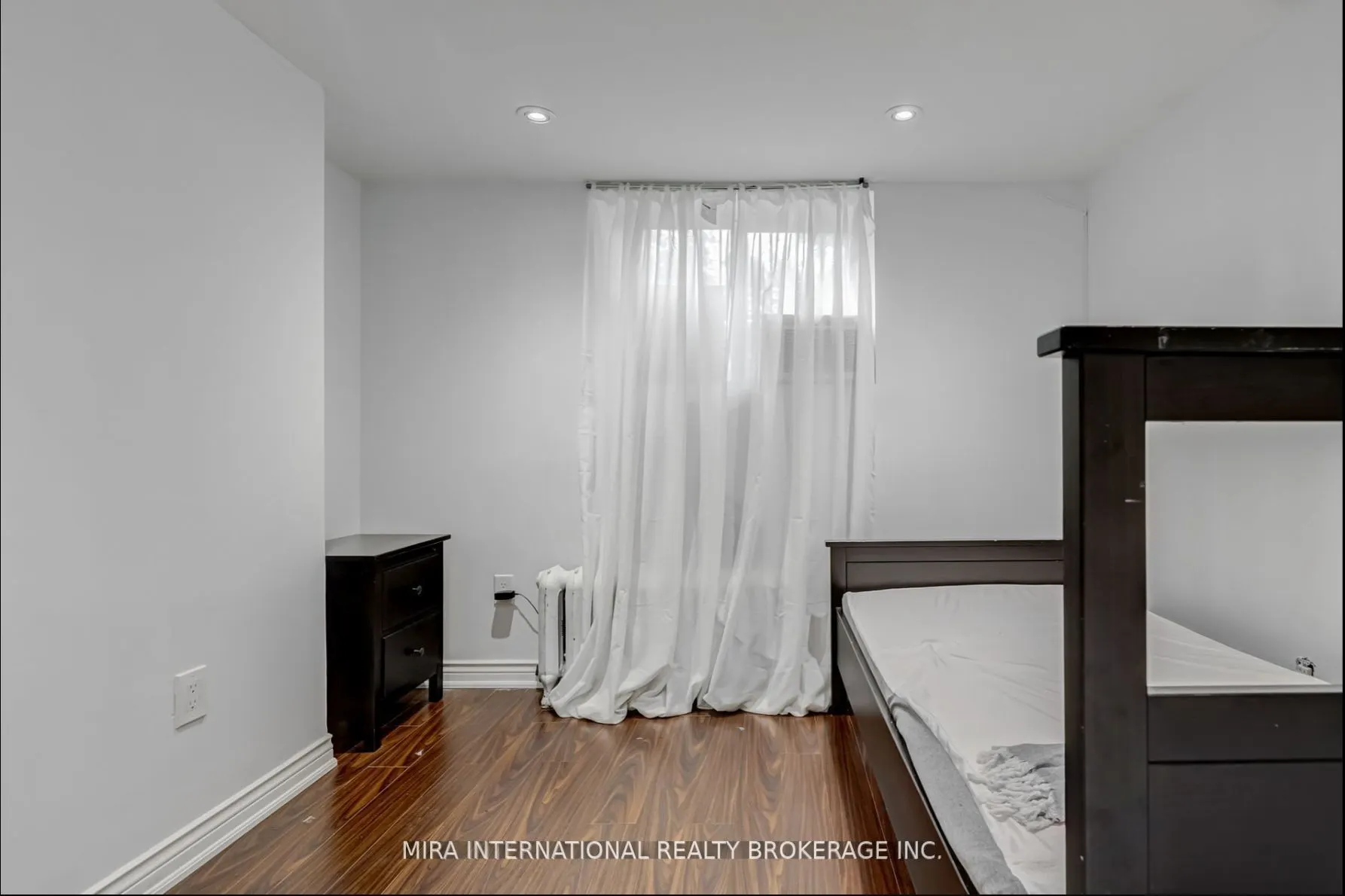 11 Laxton Avenue #B3