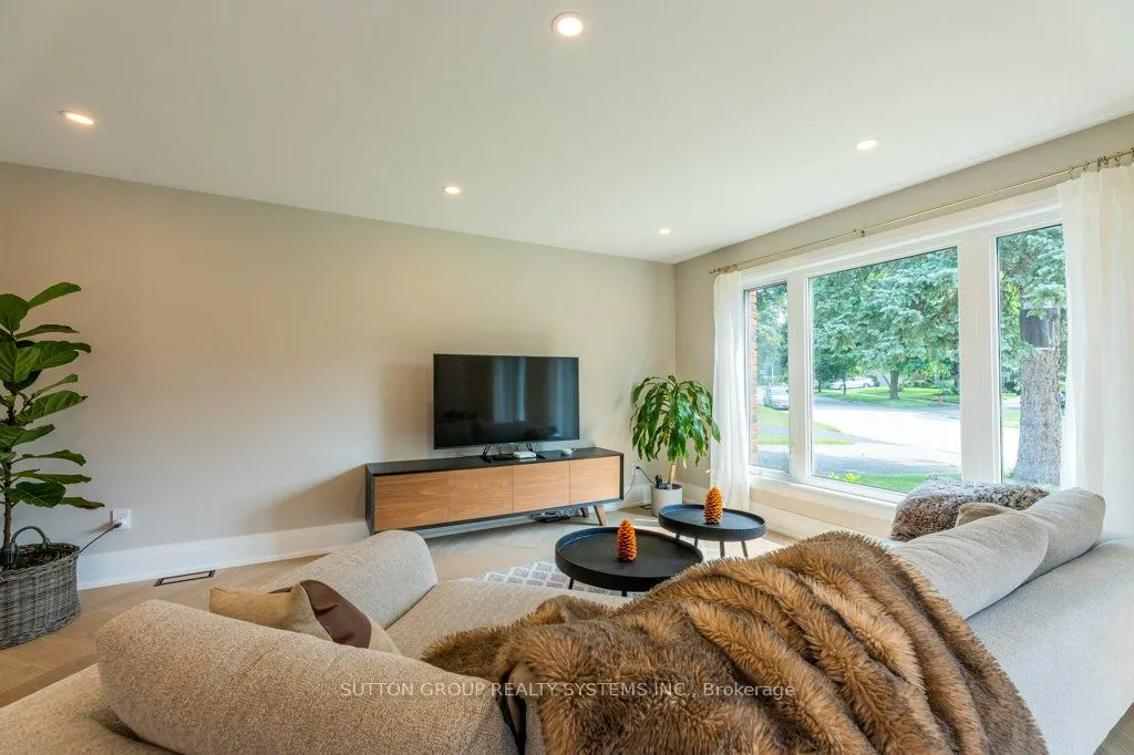 1264 Landfair Crescent
