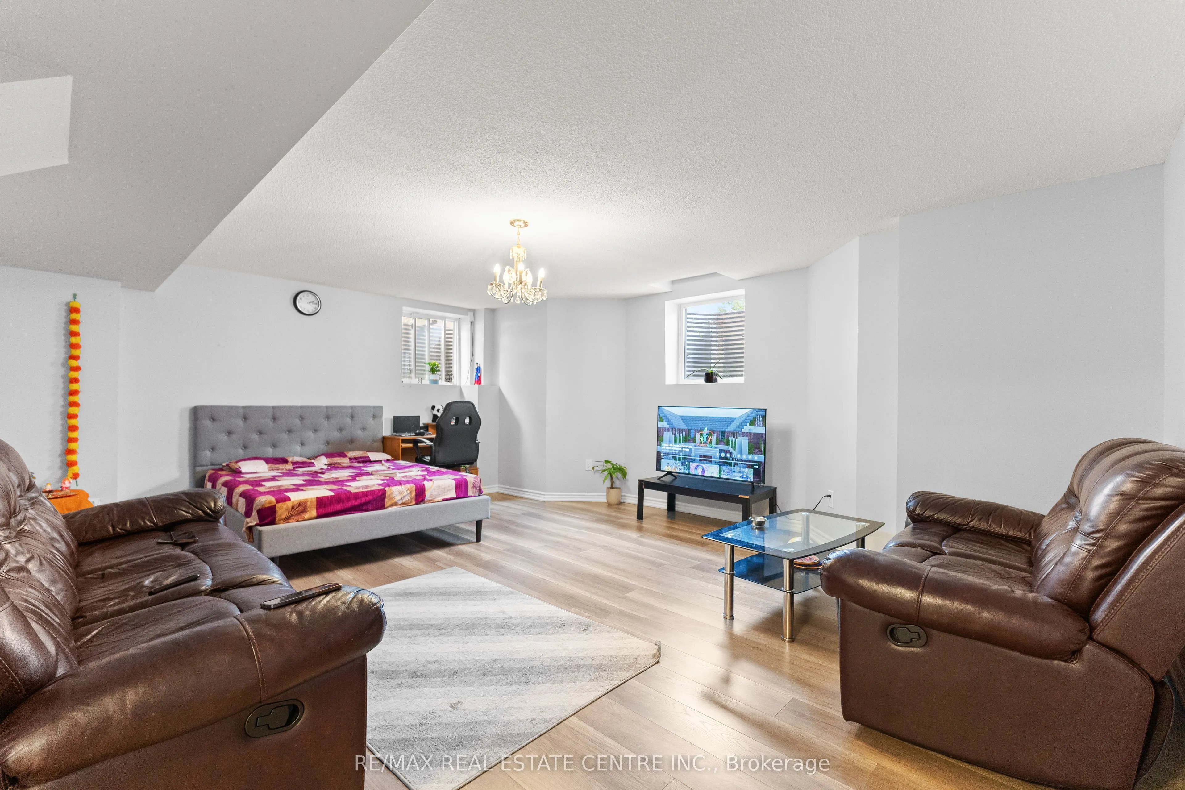1 Astrantia Way