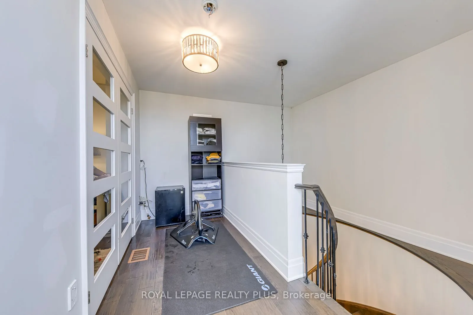 221 Hanover Street