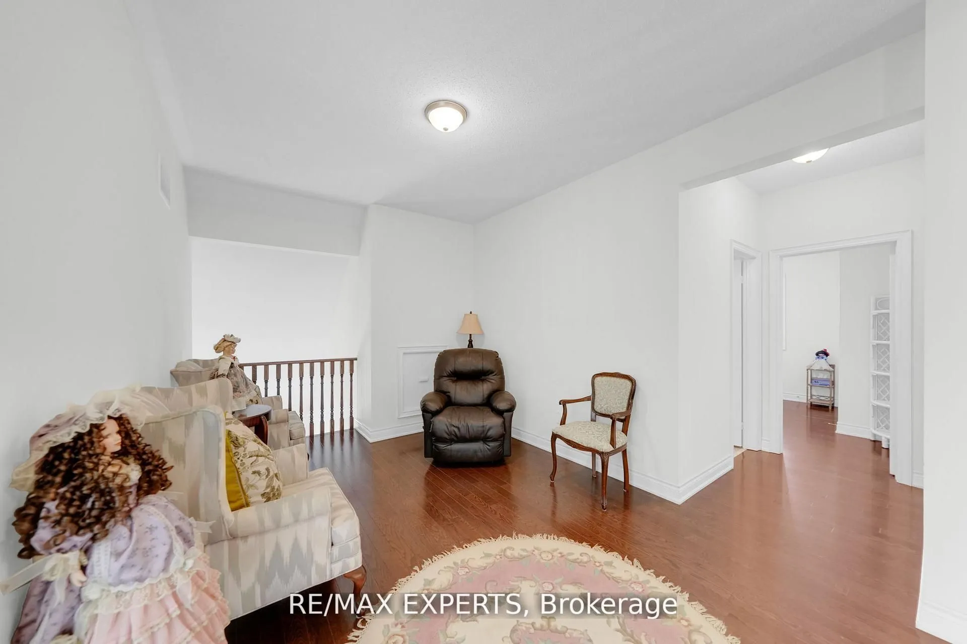 10 Falkland Road