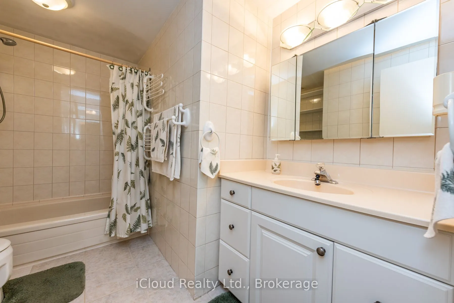 46 Dearbourne Boulevard #56