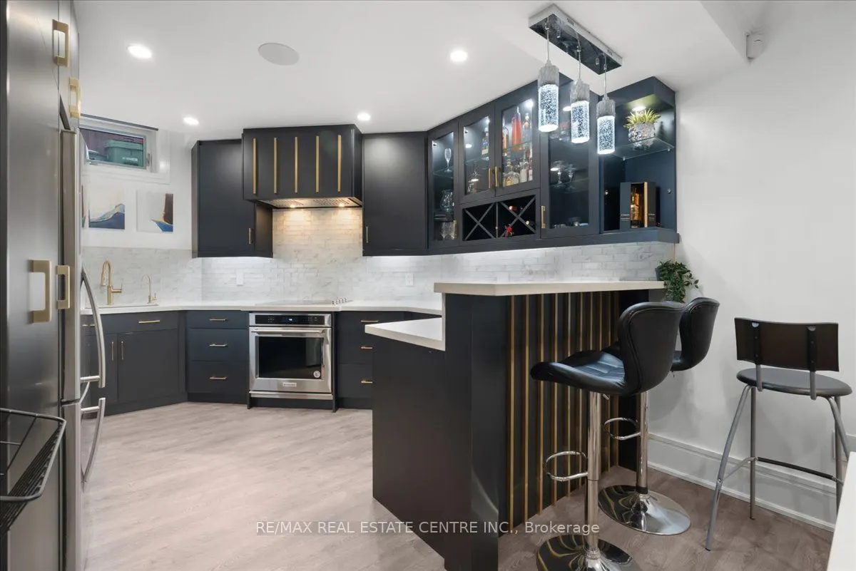 64 Aviemore Drive