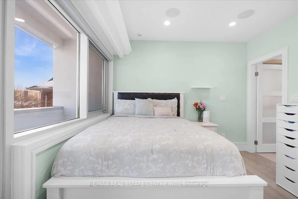 64 Aviemore Drive