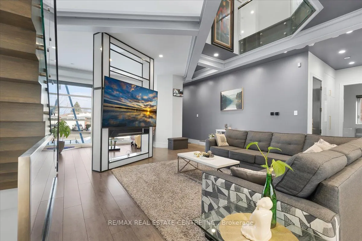 64 Aviemore Drive