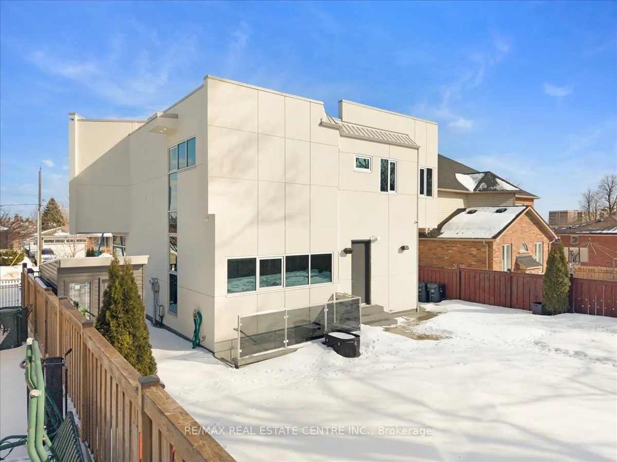 64 Aviemore Drive