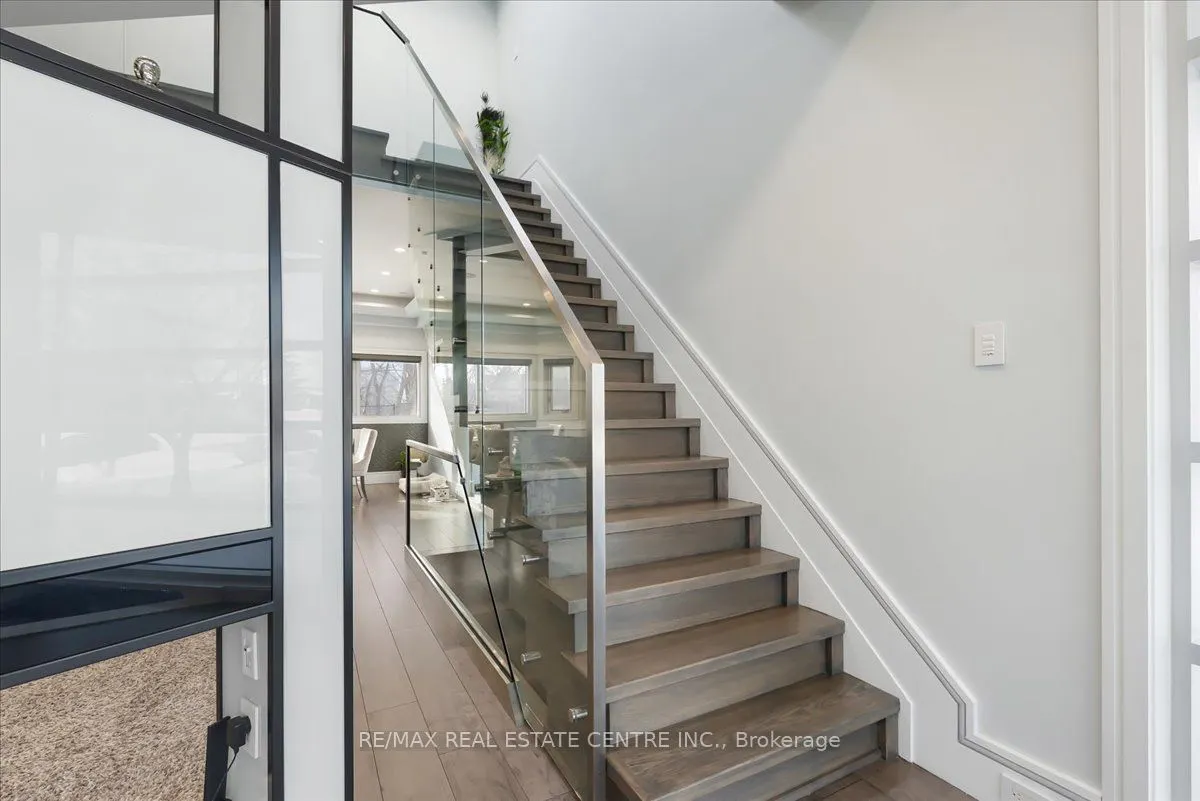 64 Aviemore Drive