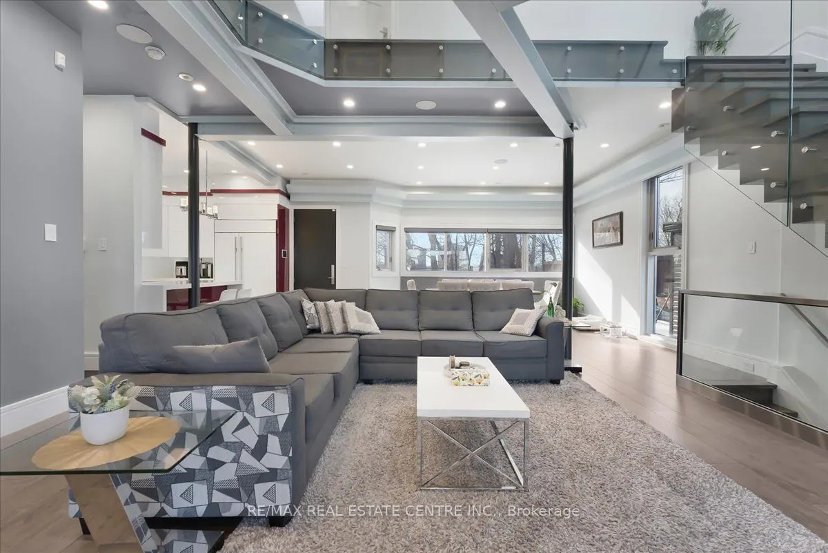 64 Aviemore Drive